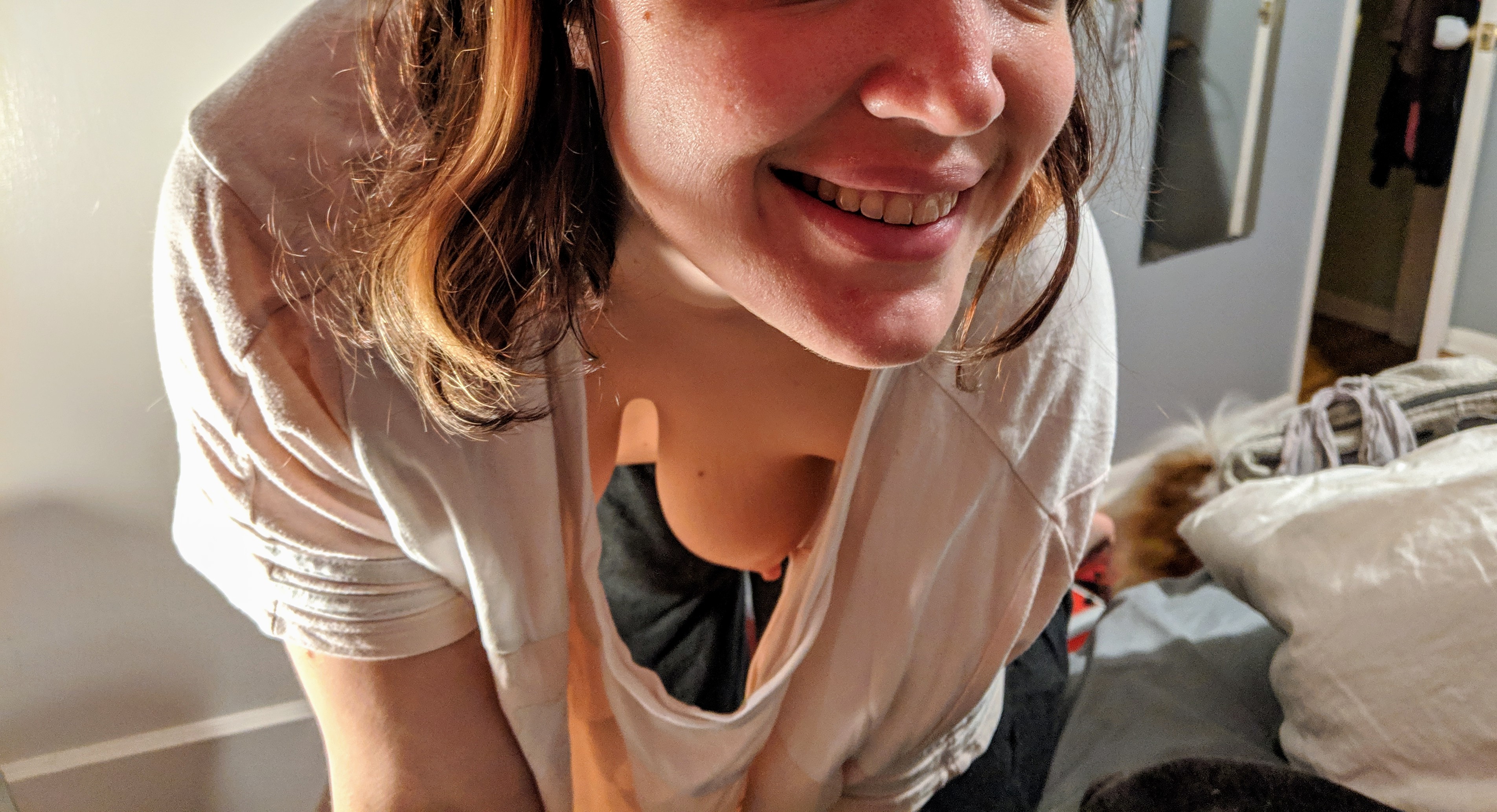 My wi[f]e never wears a bra at home 