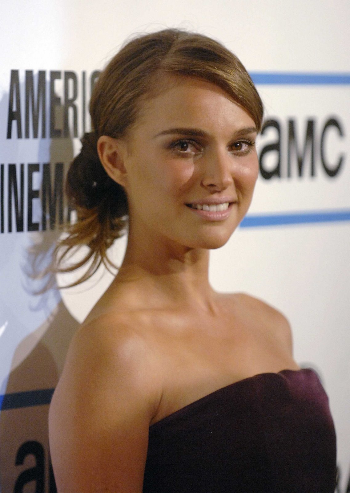 Natalie Portman | Scrolller