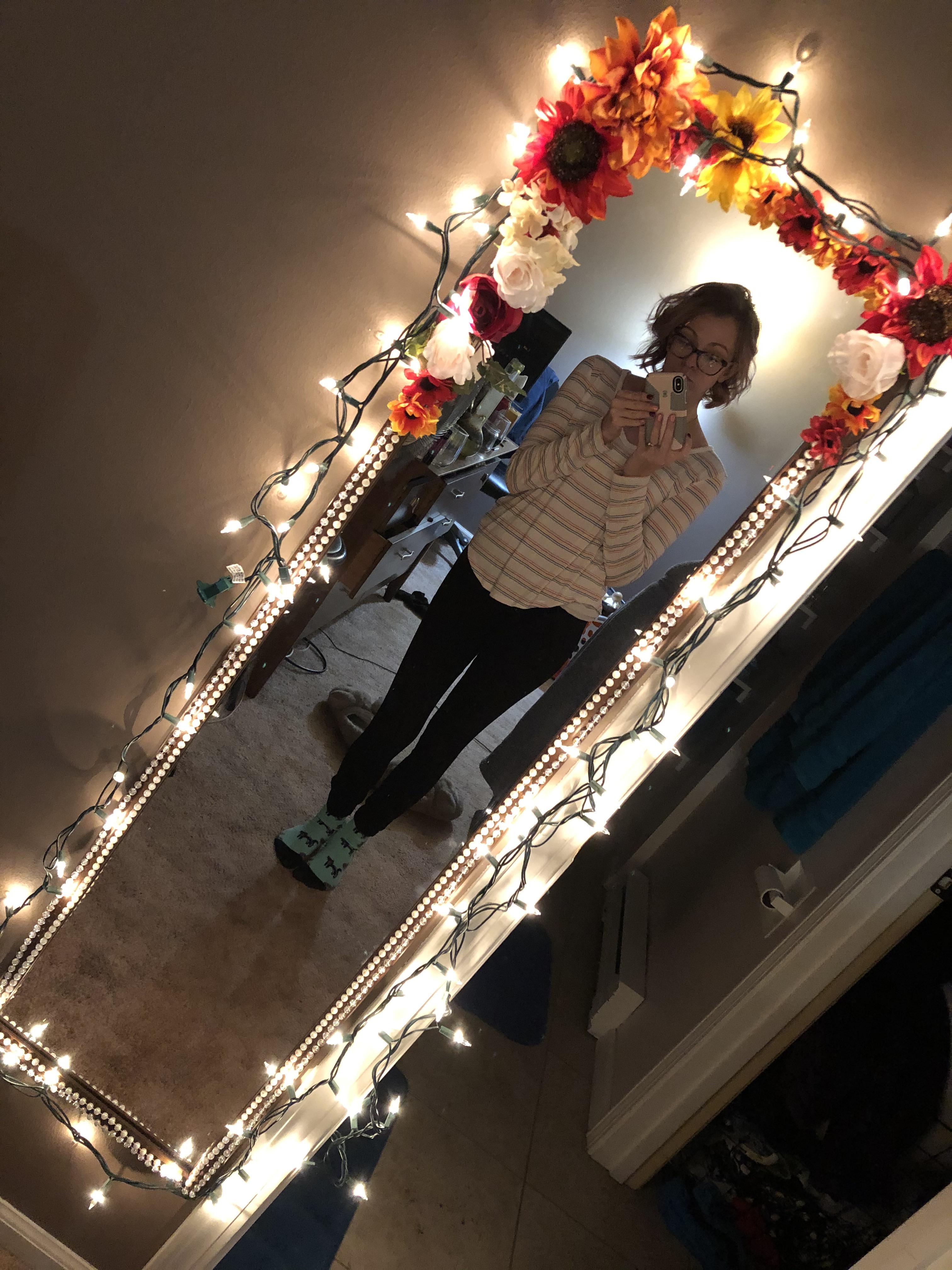 New mirror who dis? [25f] | Scrolller