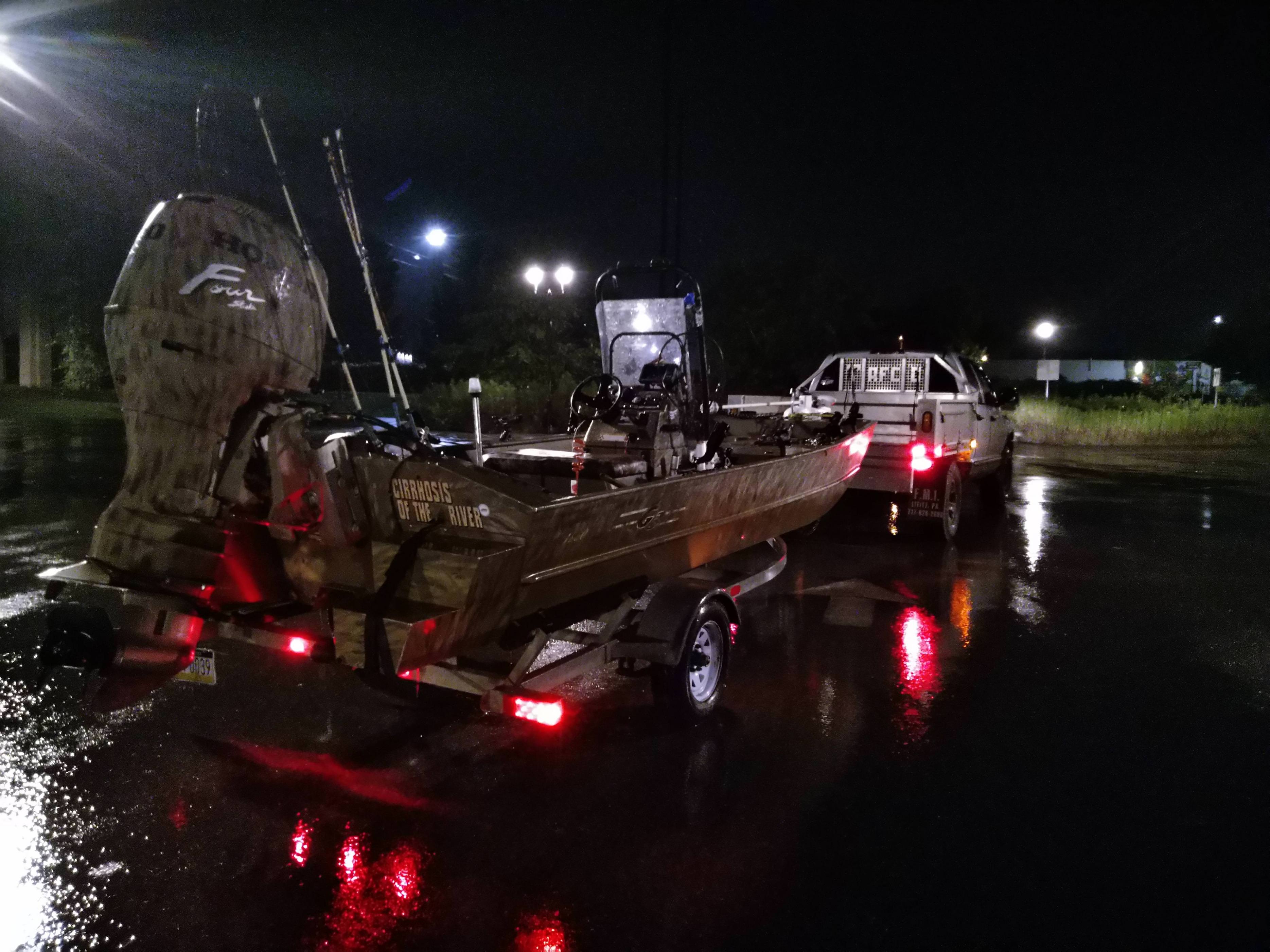 Night boating is best boating. Had the river all to myself. Scrolller