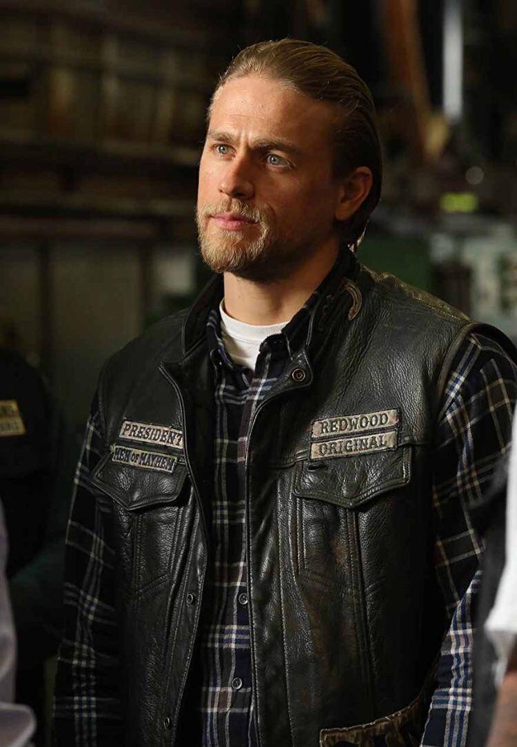 [No Spoilers] Happy Birthday Charlie Hunnam! He turns 38 today! | Scrolller