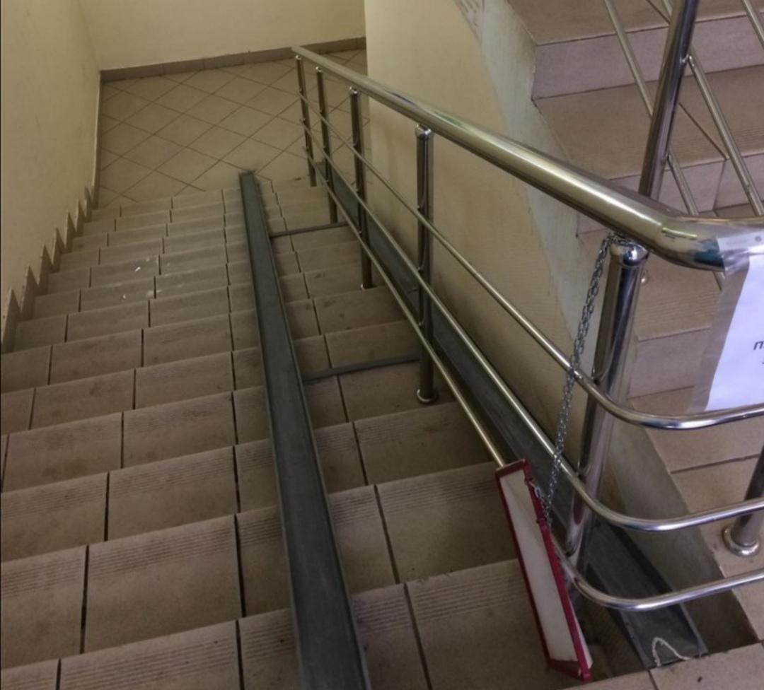 One wheeled wheelchair ramp. It's better than none at least | Scrolller