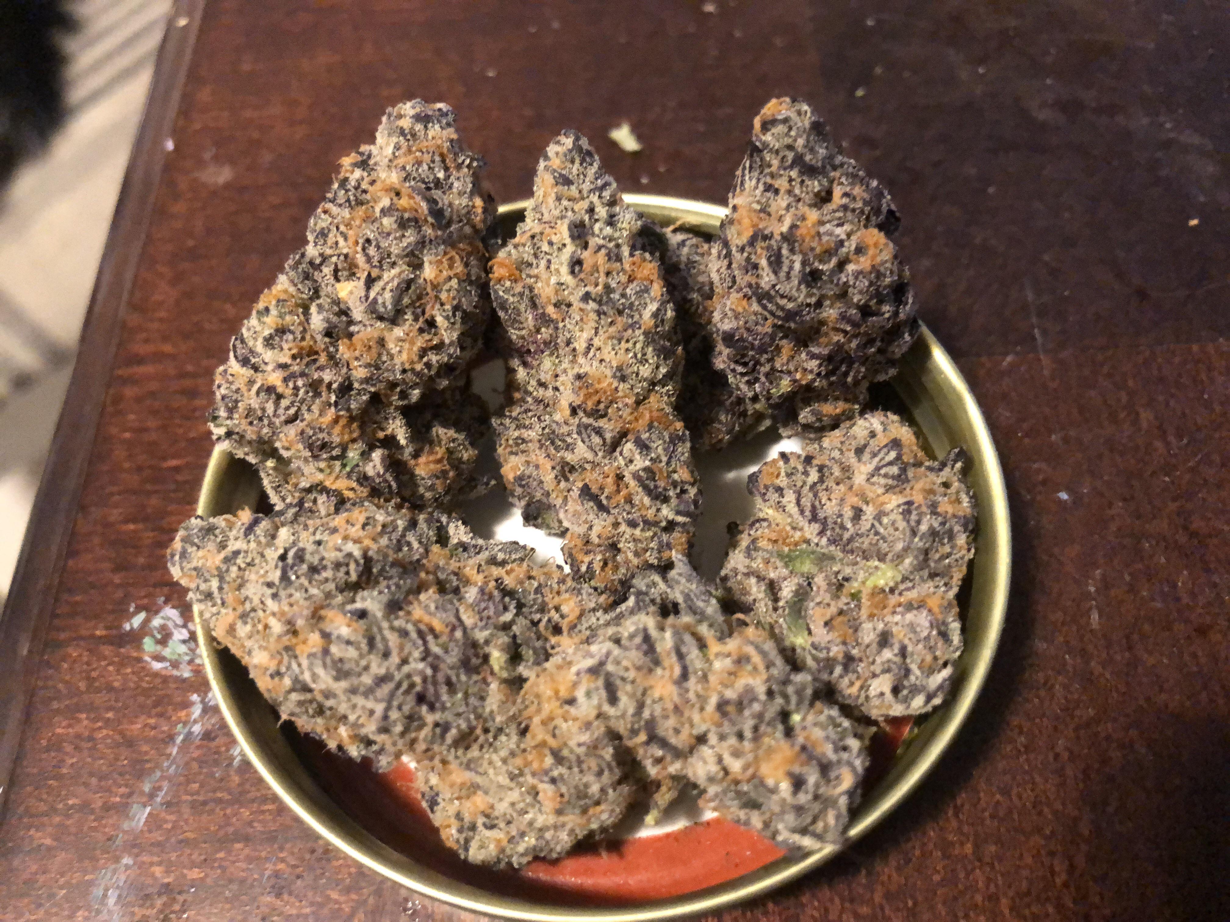 Peanut butter breath, Kush station, Oct Scrolller