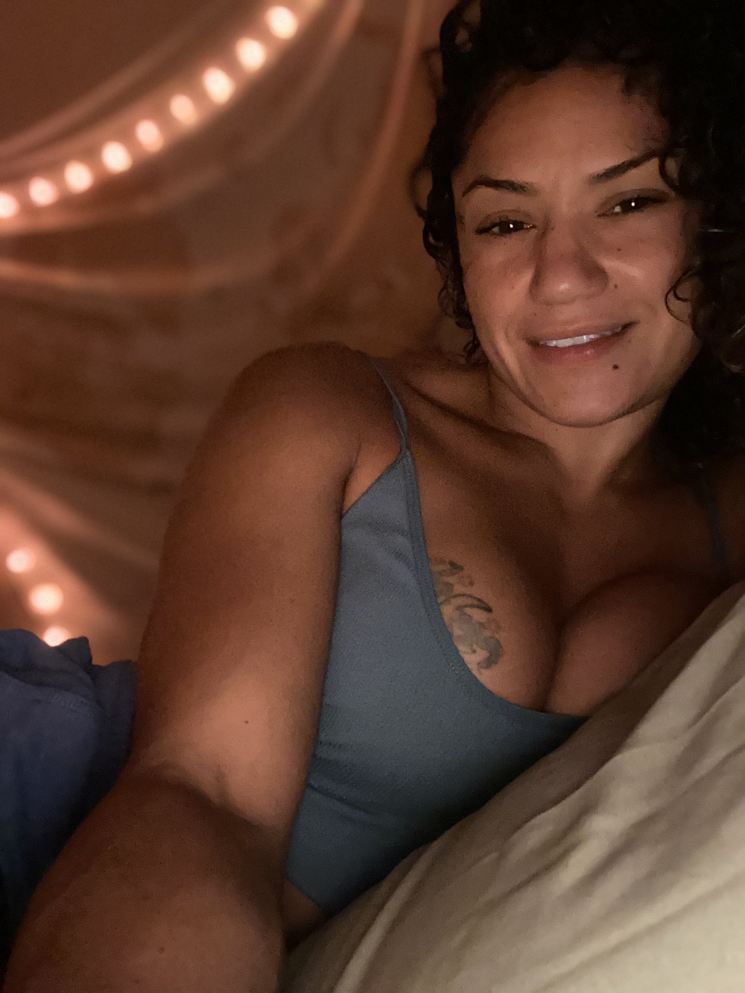 Pearl Gonzalez Scrolller