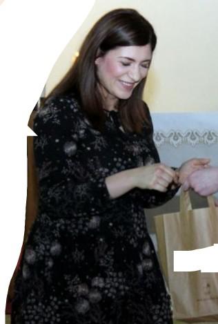 Pregnant Vicky | Scrolller