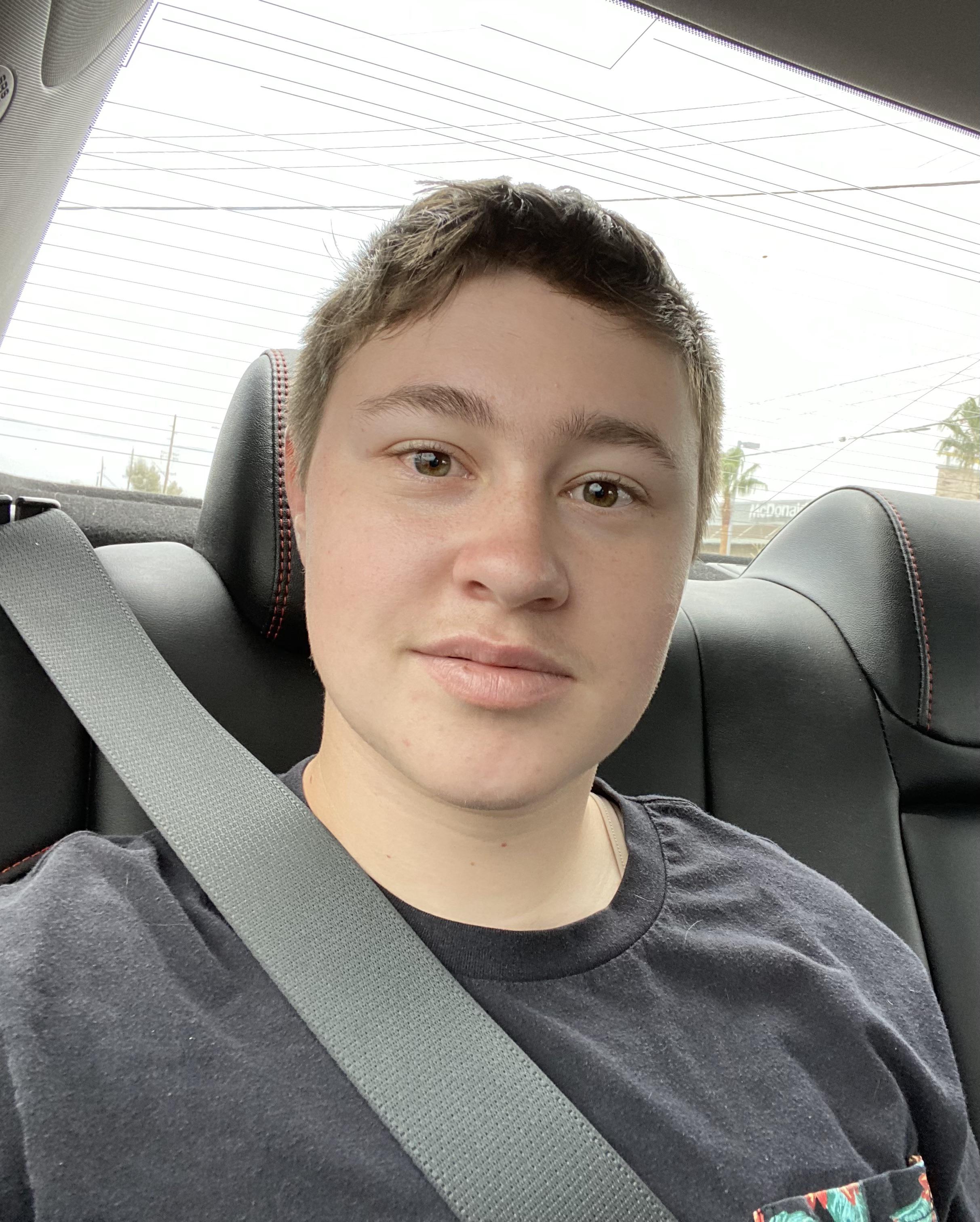 Fancy Redditor Redditor told me to try a different haircut and I feel like I pass less ...