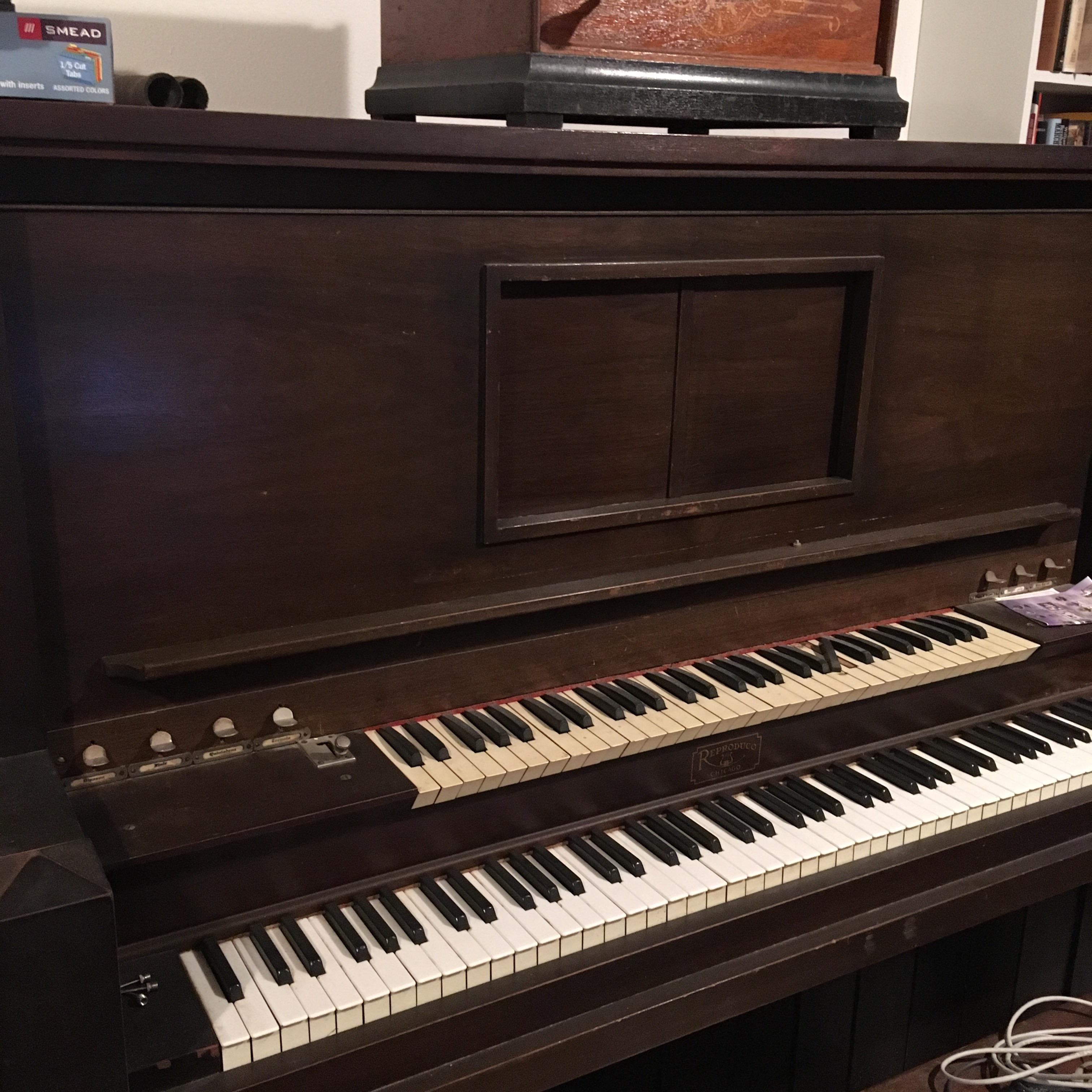 Reproduco Movie House Piano/Organ combo. | Scrolller