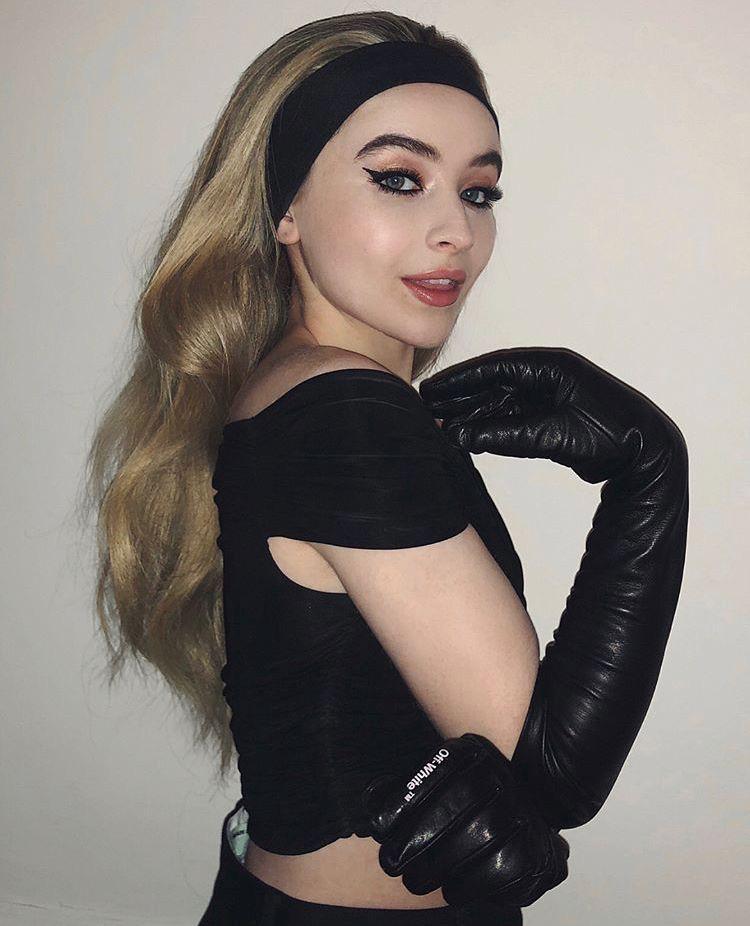 Princess Sabrina Carpenter Knows You Re An Anal Slave And Is Ready To Play With Your Ass Until