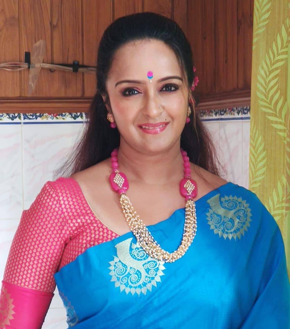 Shalu Menon Scrolller