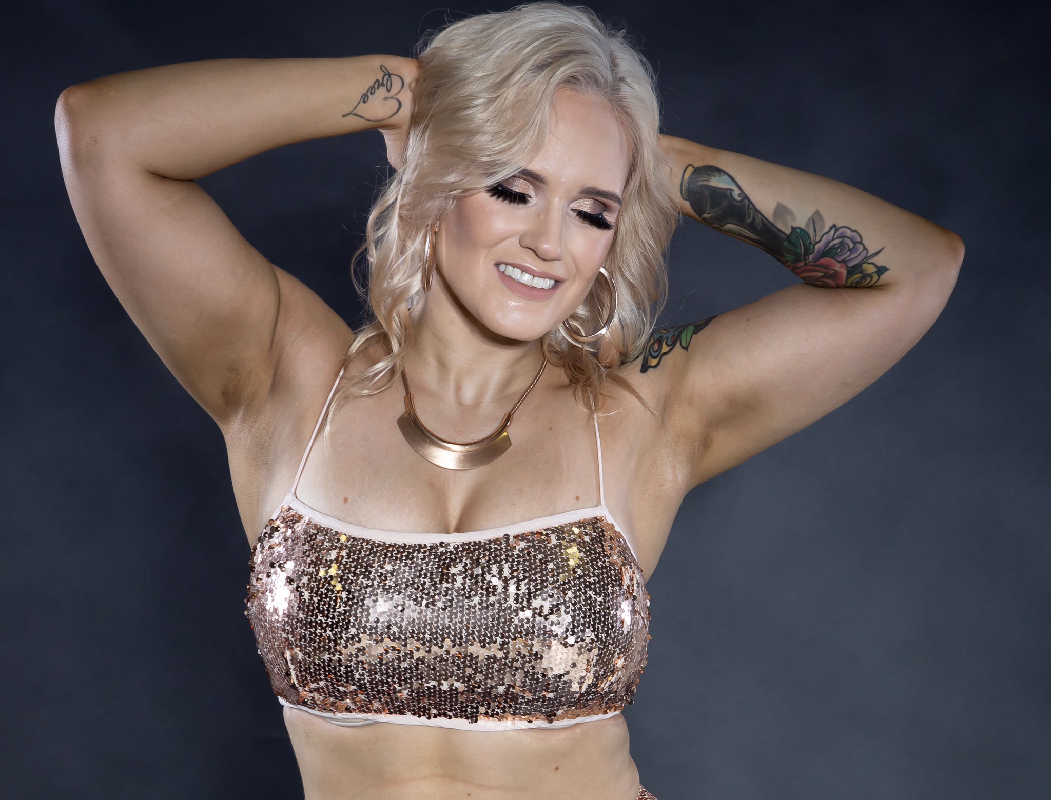 Shazza McKenzie Scrolller