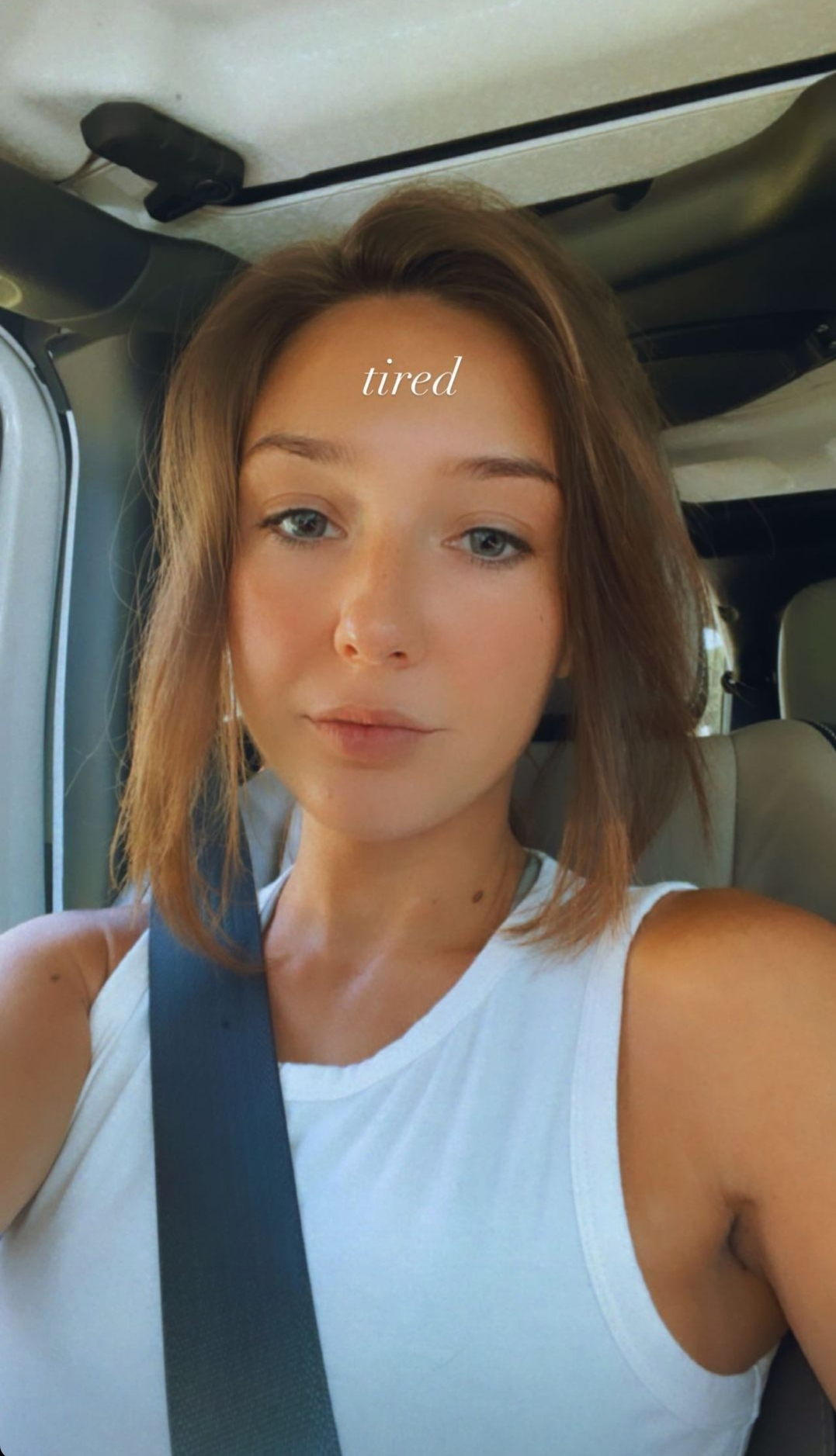 She is always the hottest person in the room Scrolller