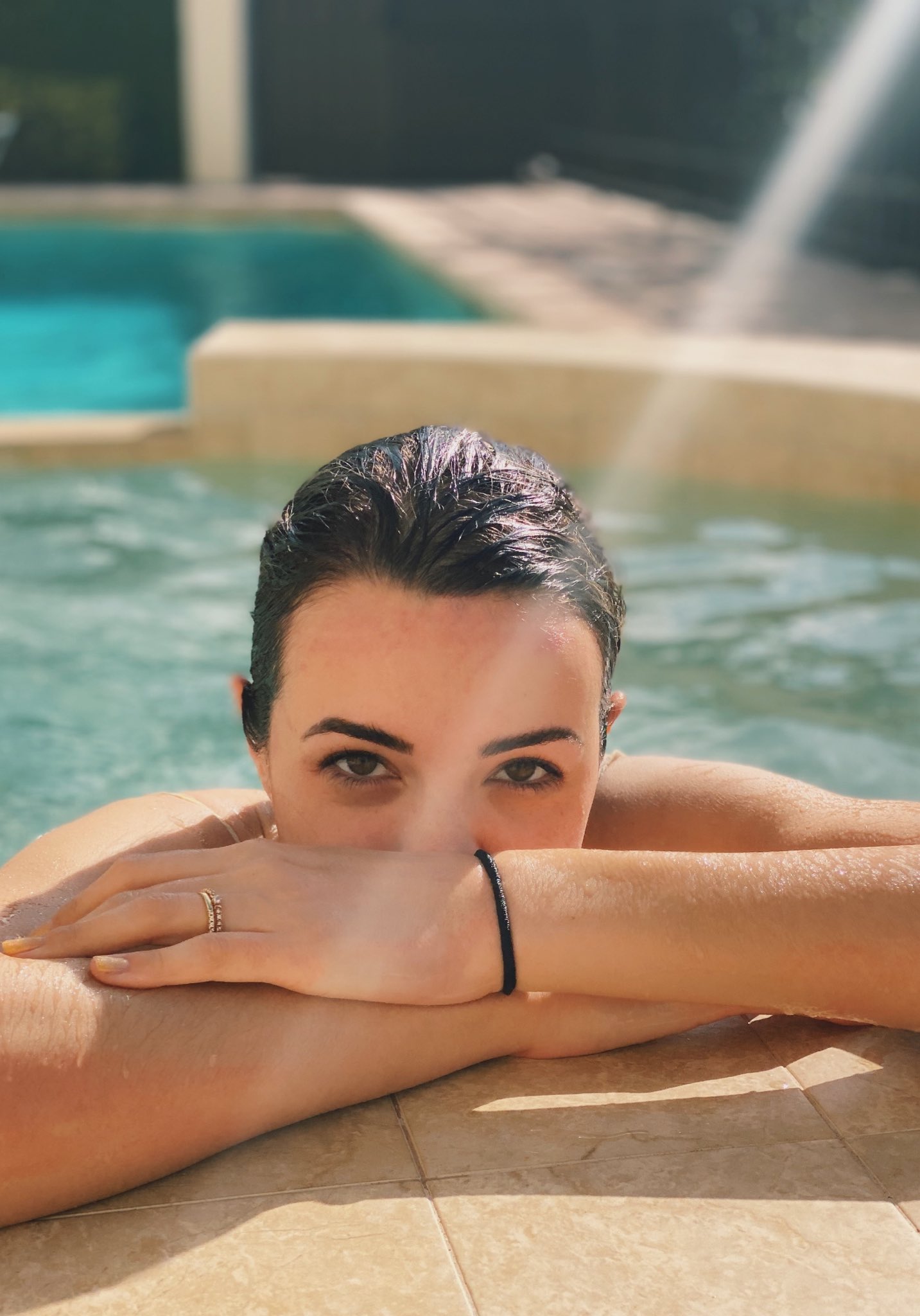 Scrolller Pool Slick look from the pool | Scrolller