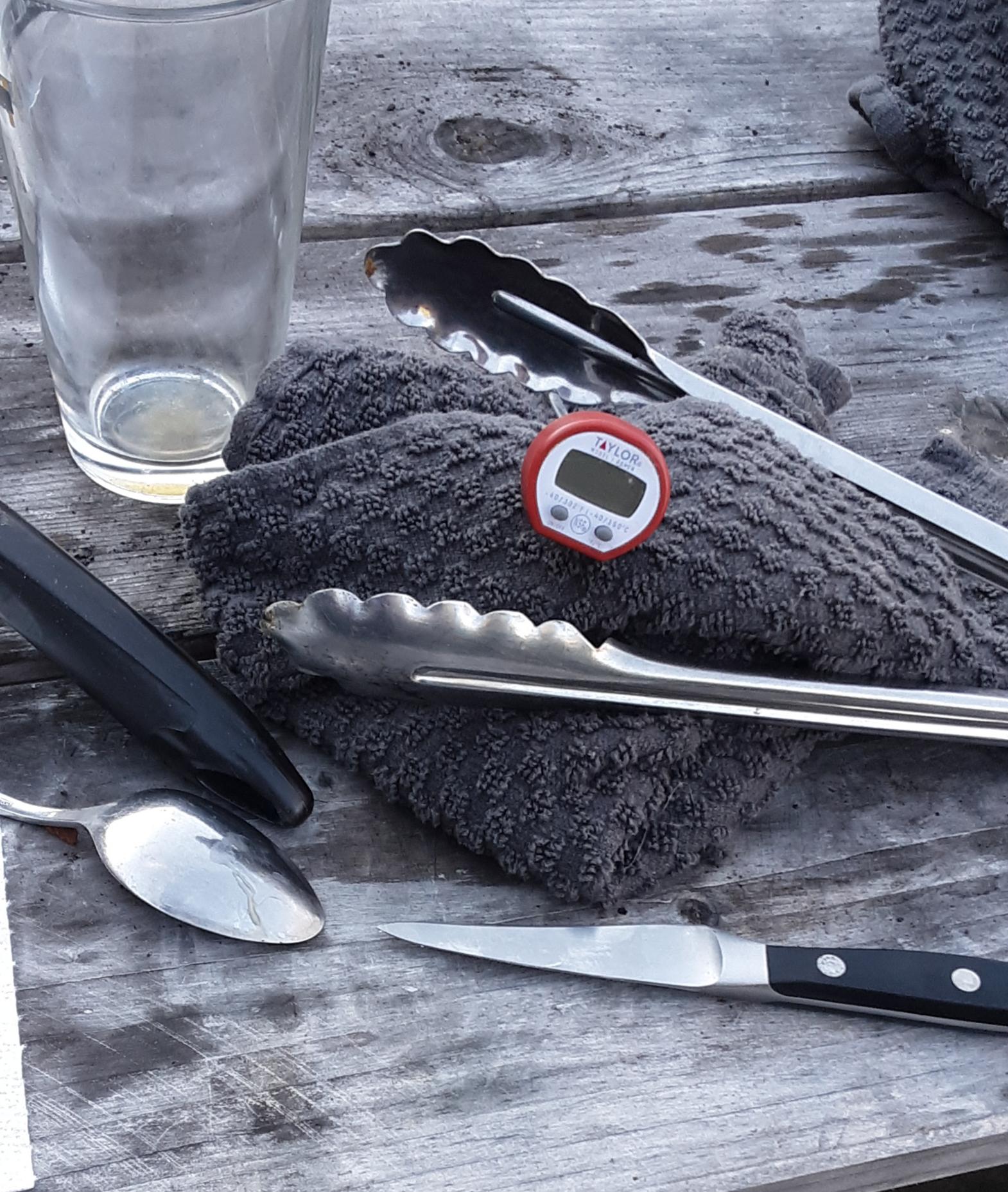 Smoking and joking carry Scrolller