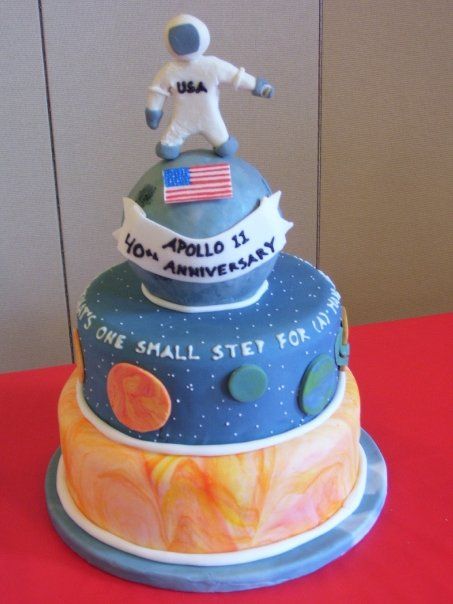 So r/pics didn't appreciate my wife's Apollo 11 cake, I thought you ...