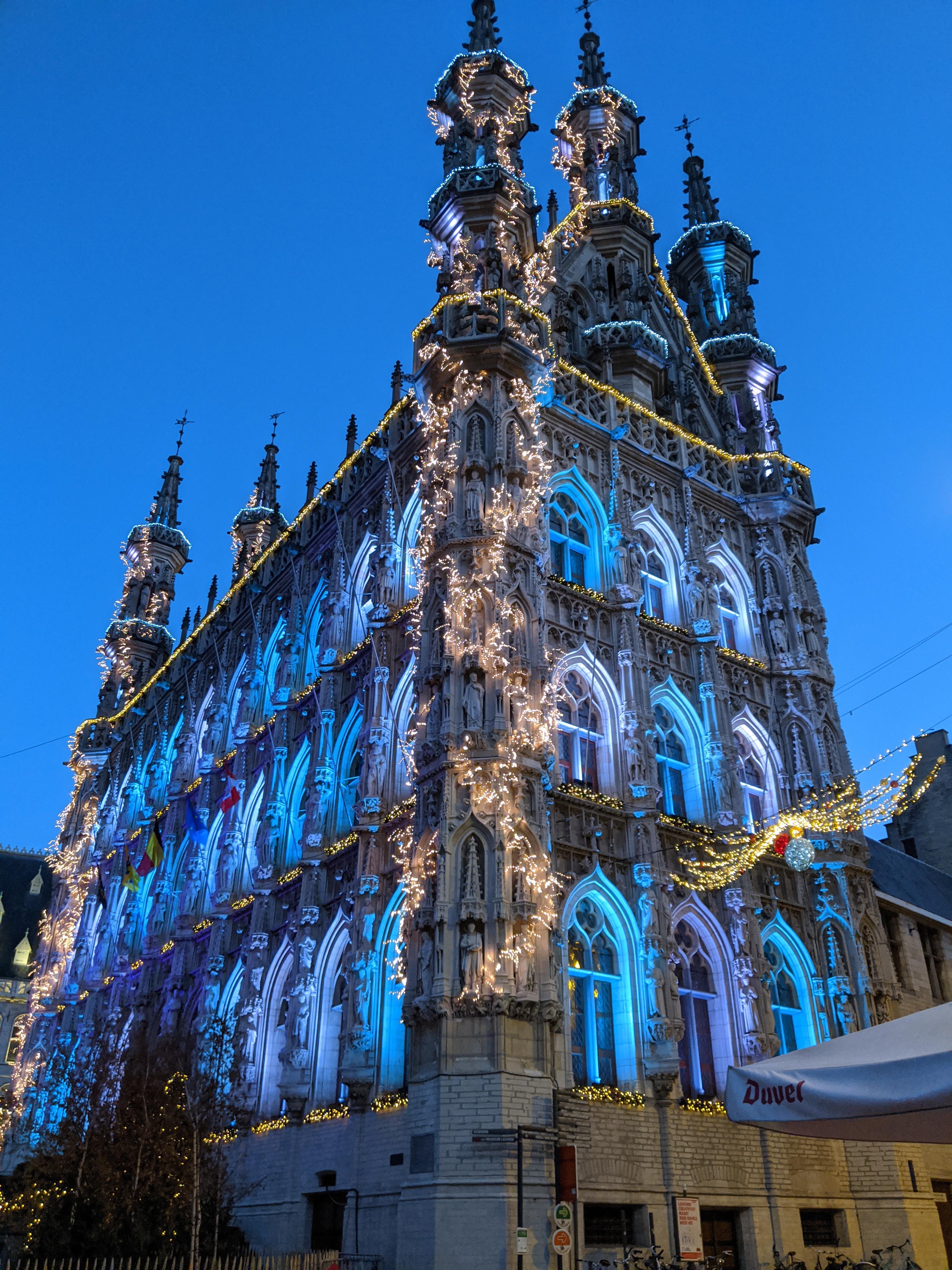 Stadhuis Van Leuven Vandaag Scrolller