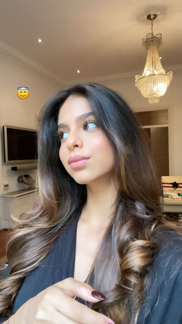 Suhana Khan getting ready for the weekend 😍 | Scrolller