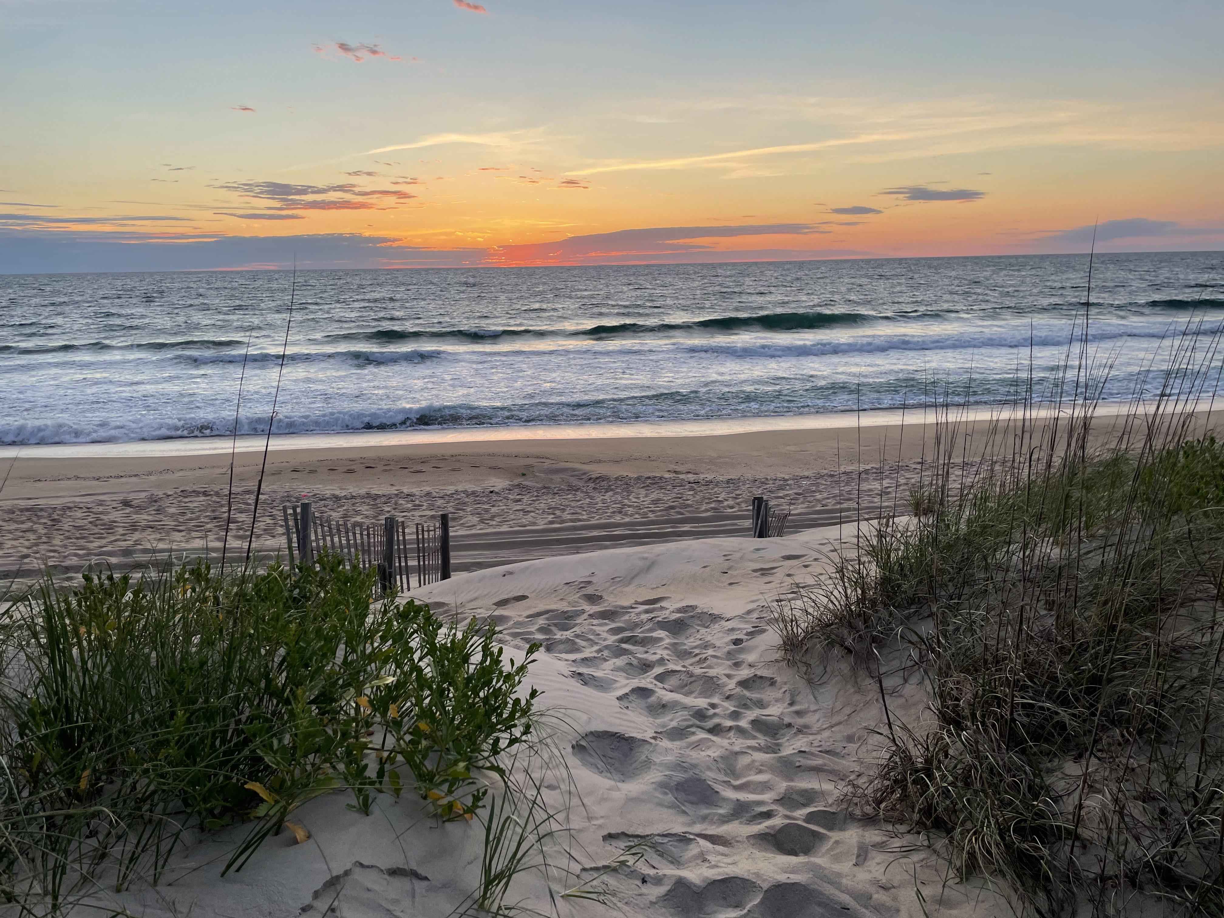 Sunrise in Nags Head NC Scrolller