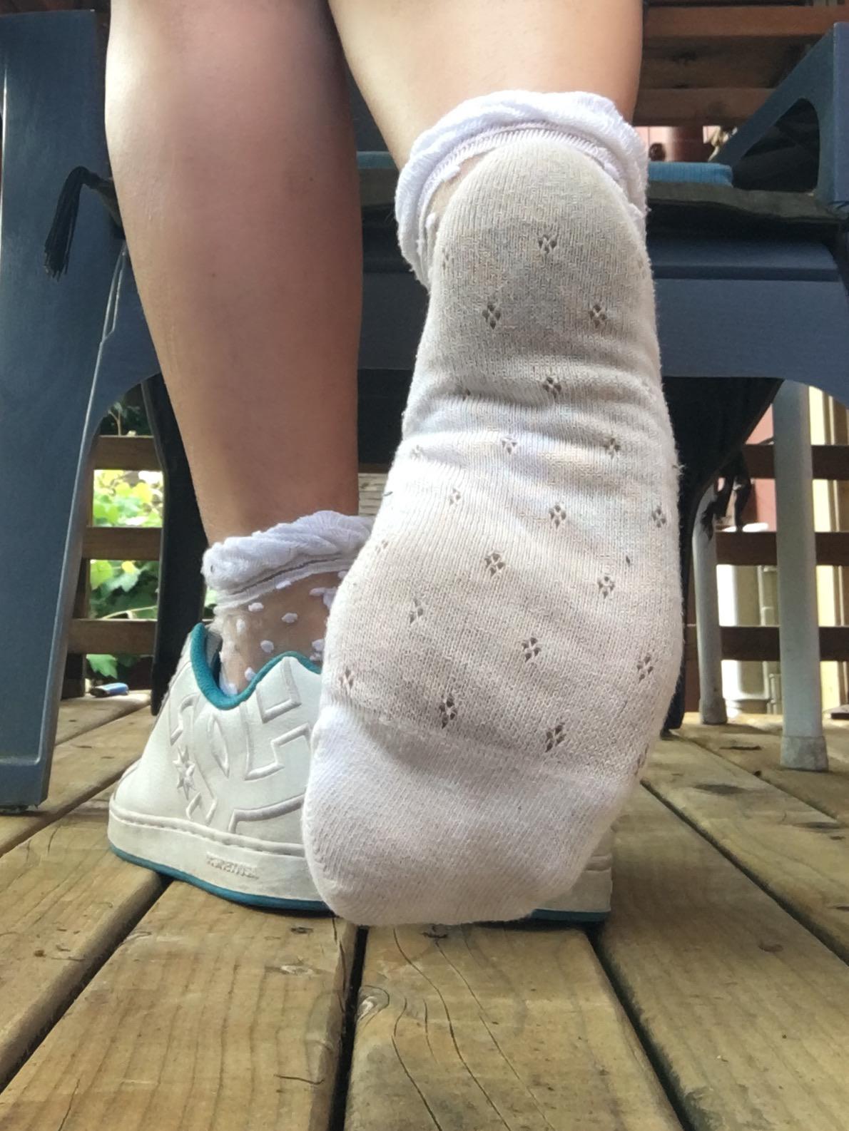 Sweaty babies Scrolller