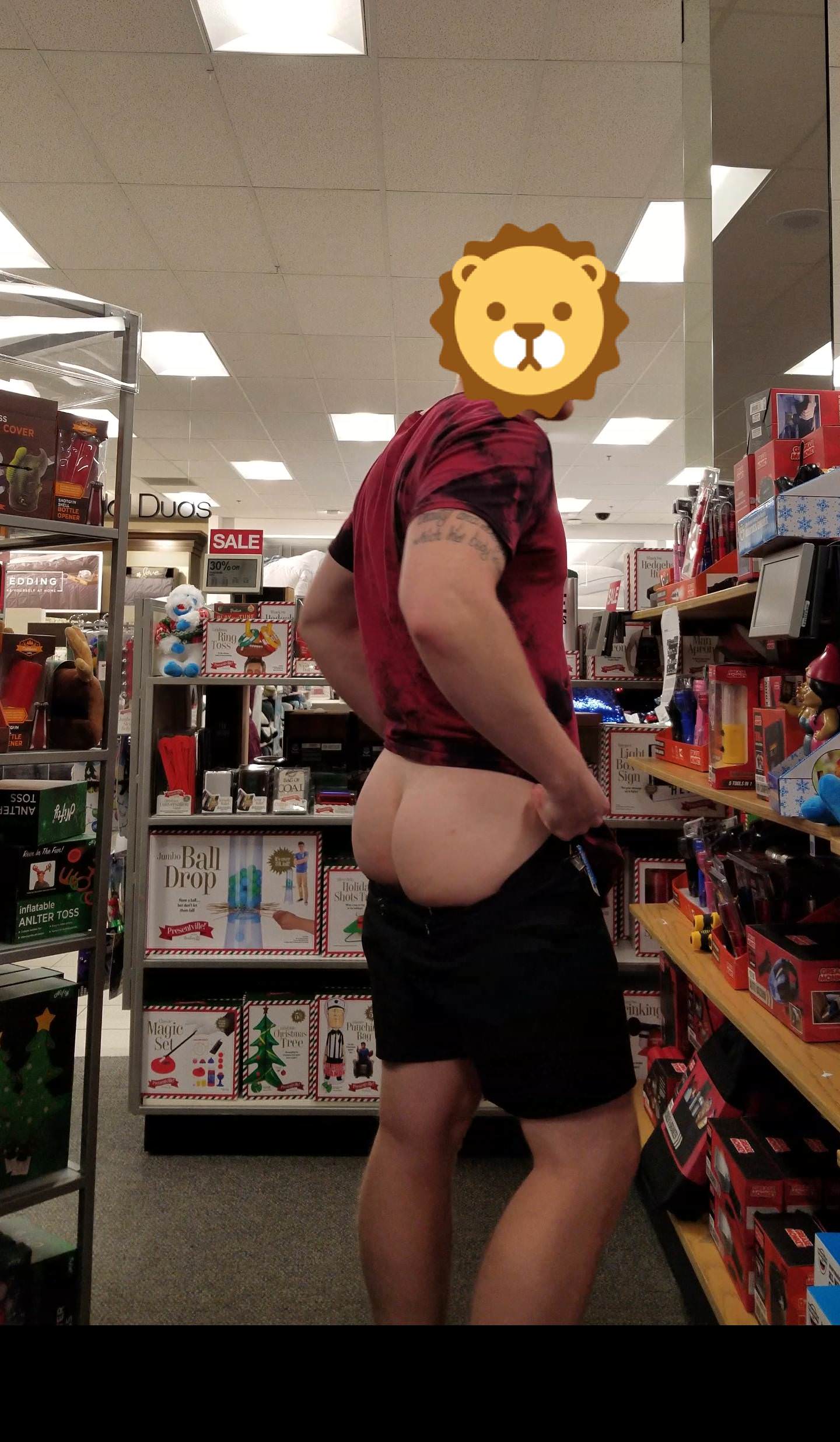 Tempted To Just Get Naked In The Middle Of The Store Scrolller