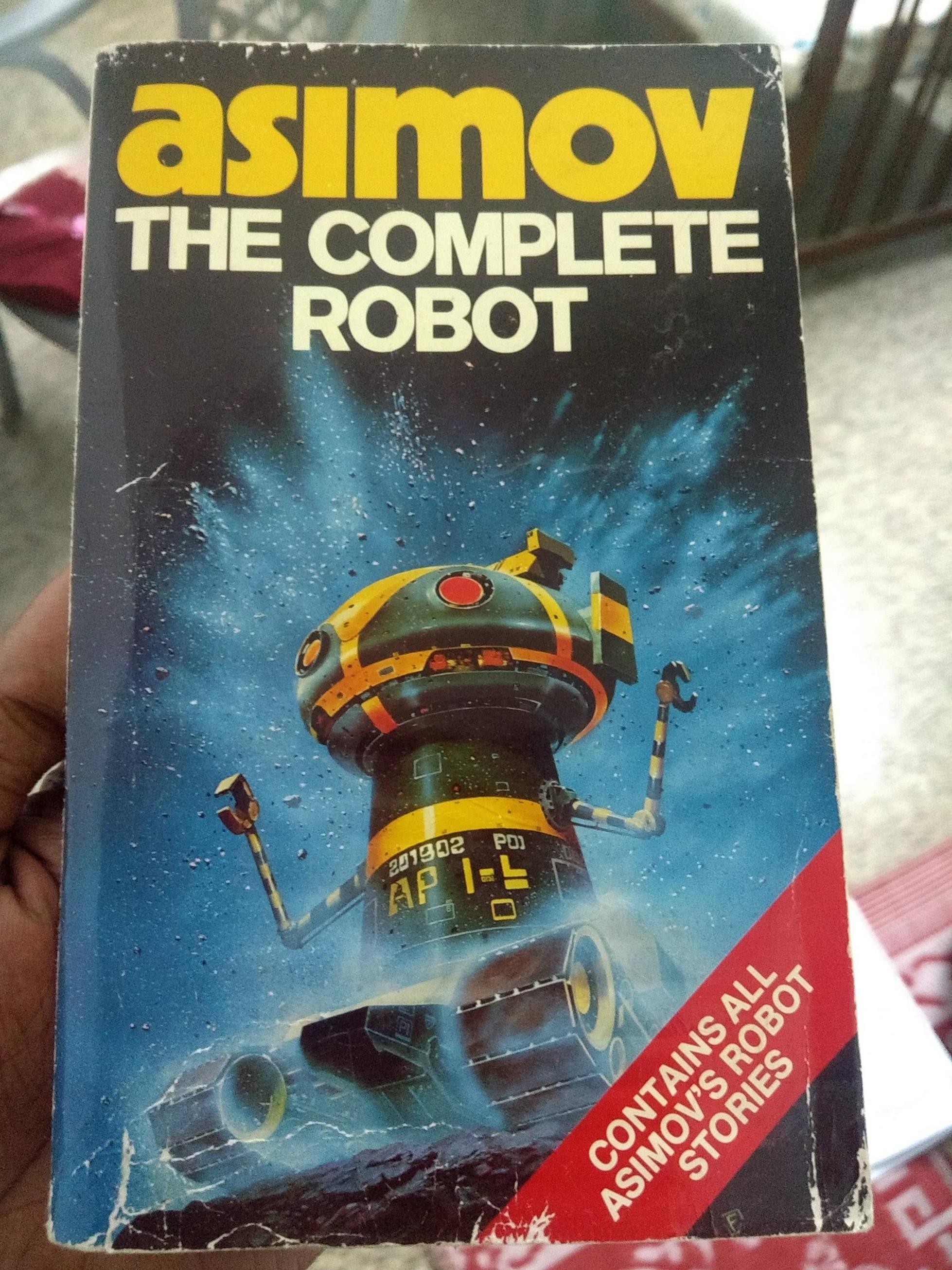 The Complete Robot by Asimov illustrated by Chris Foss Granada