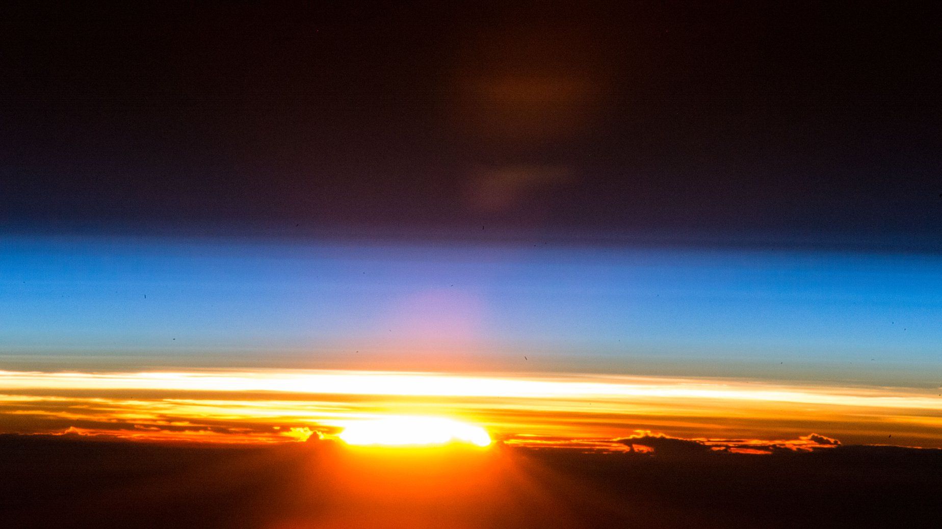 the-international-space-station-orbits-the-earth-at-17-500-miles-per