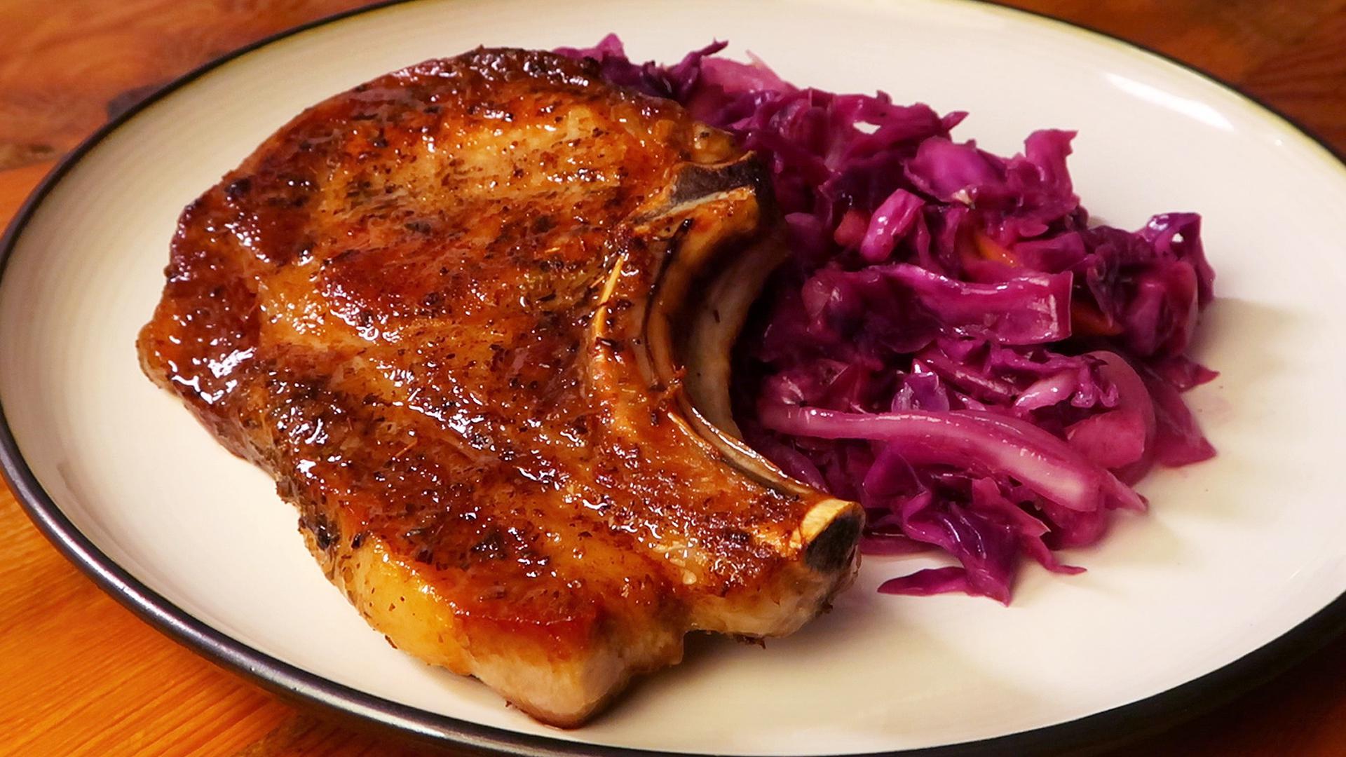 The Perfect Basic Pork Chop with Sous Vide Red Cabbage Scrolller