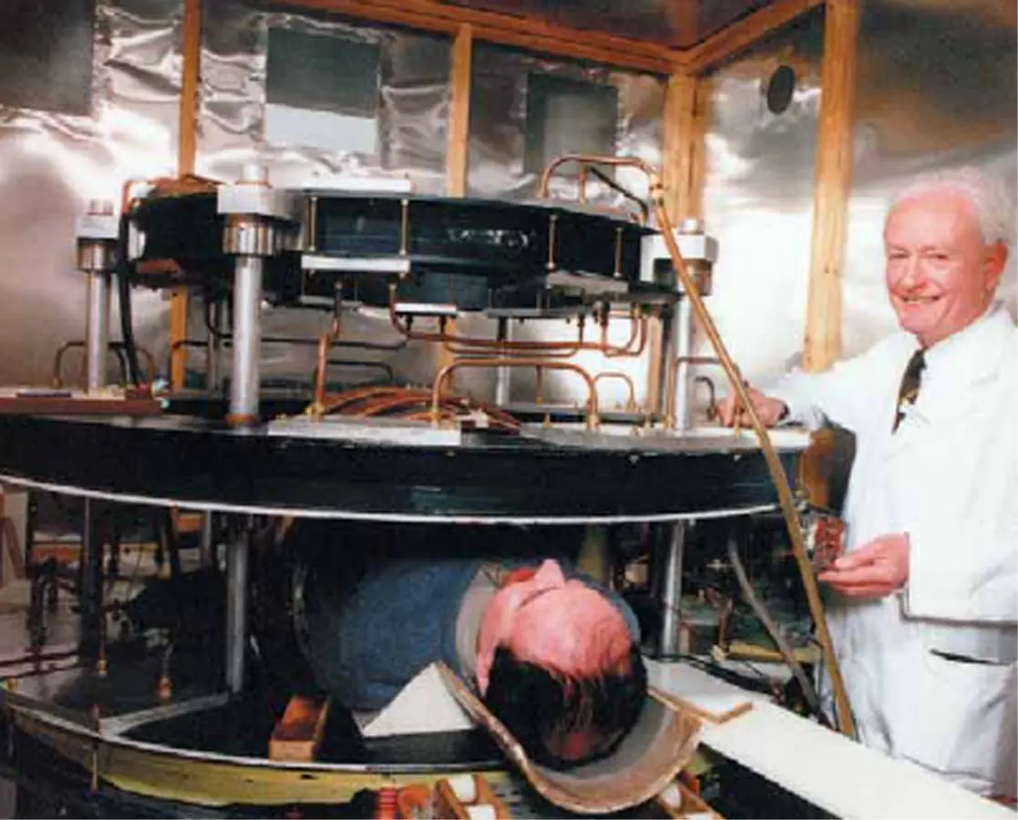 Discover more like Scotland: The world's first full-body MRI machine ...