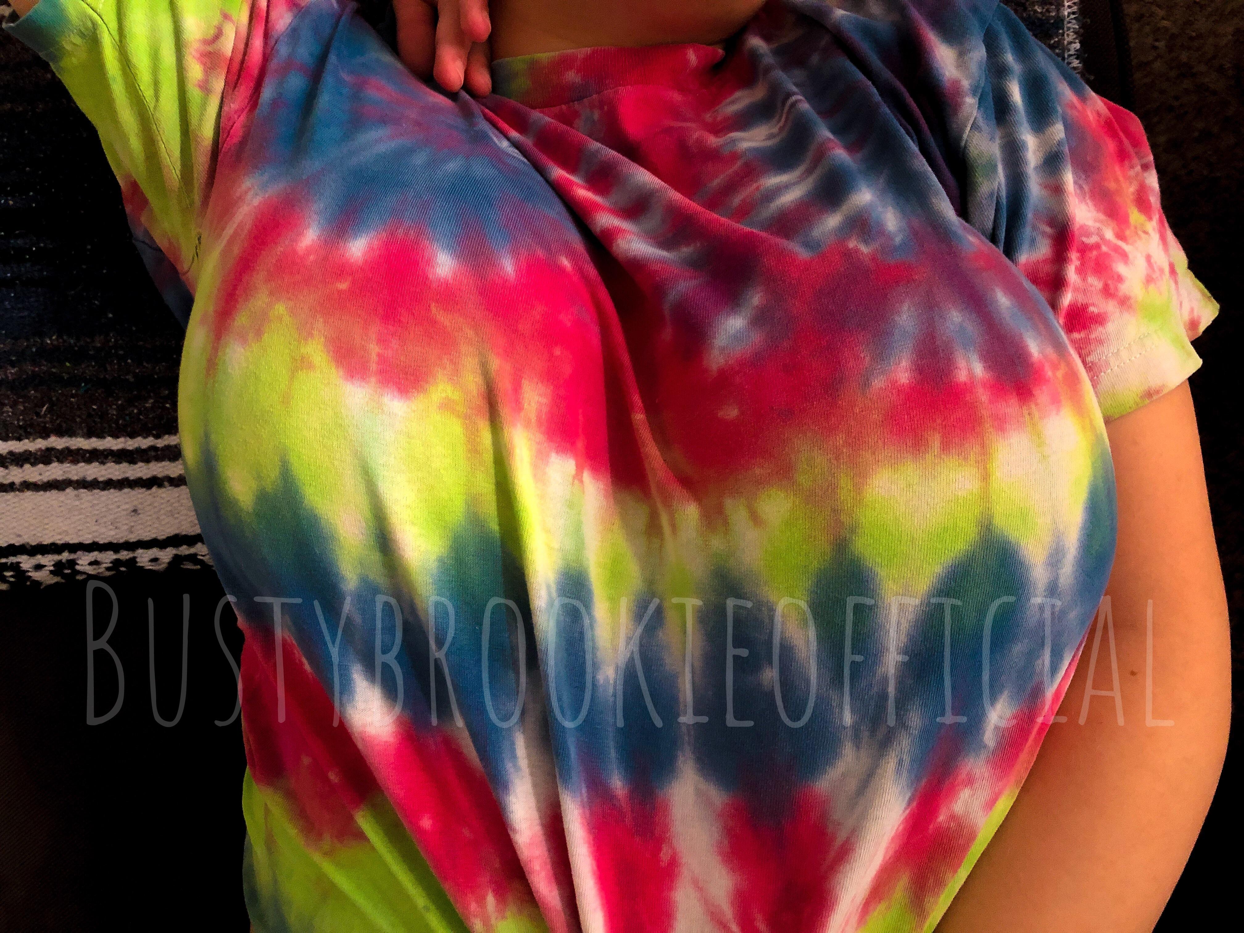 Tie Dyed Shirts Are My Favorite Scrolller 7013