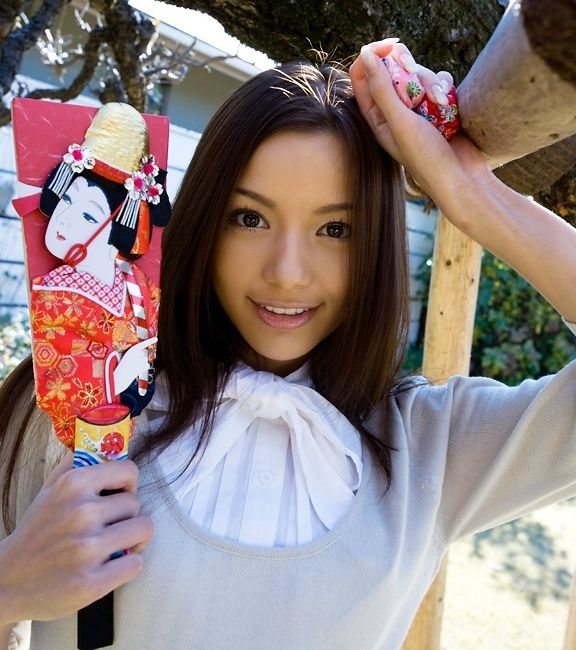 Tina Yuzuki | Scrolller