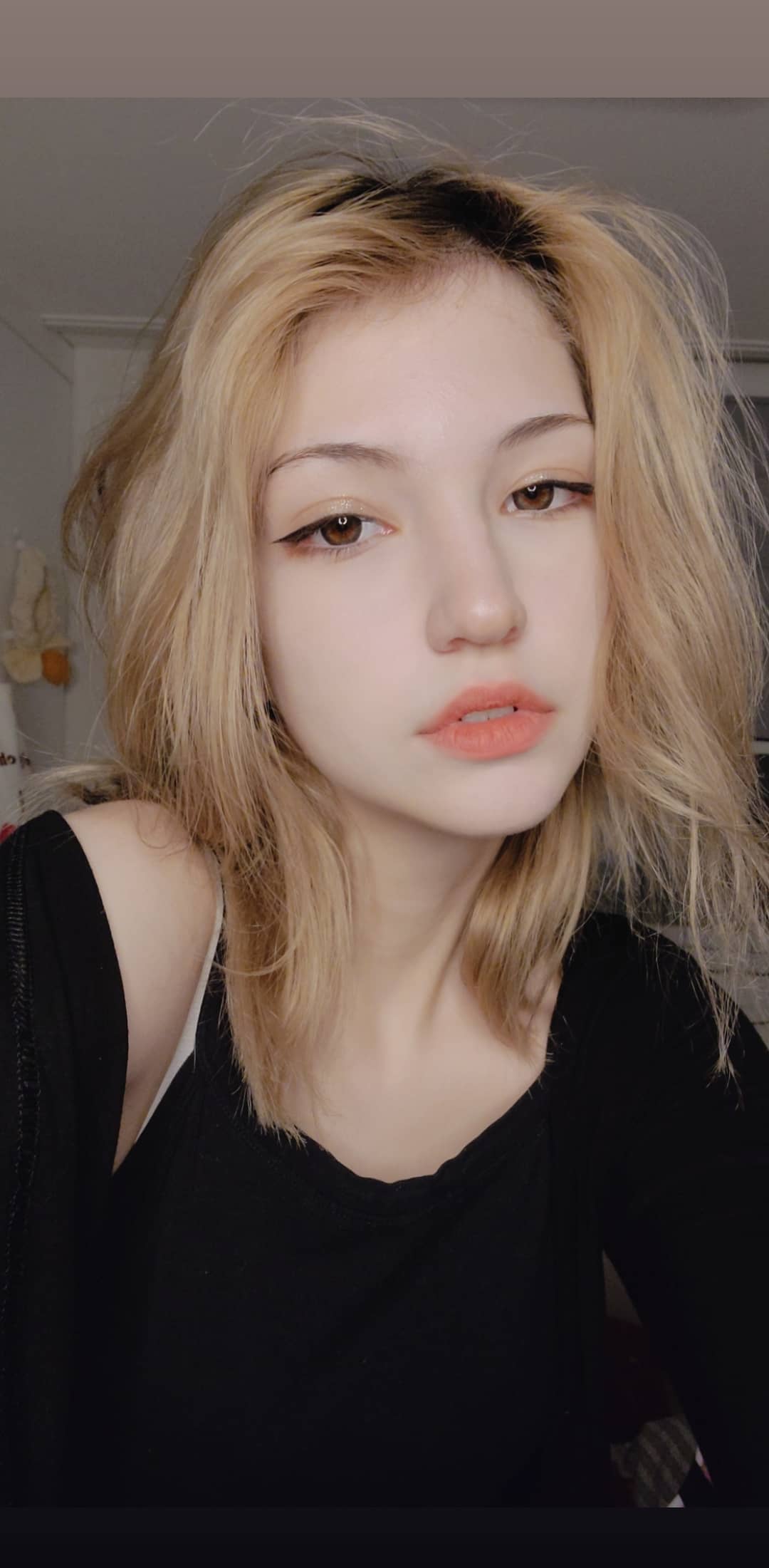 Turkish streamer Sylchasie | Scrolller