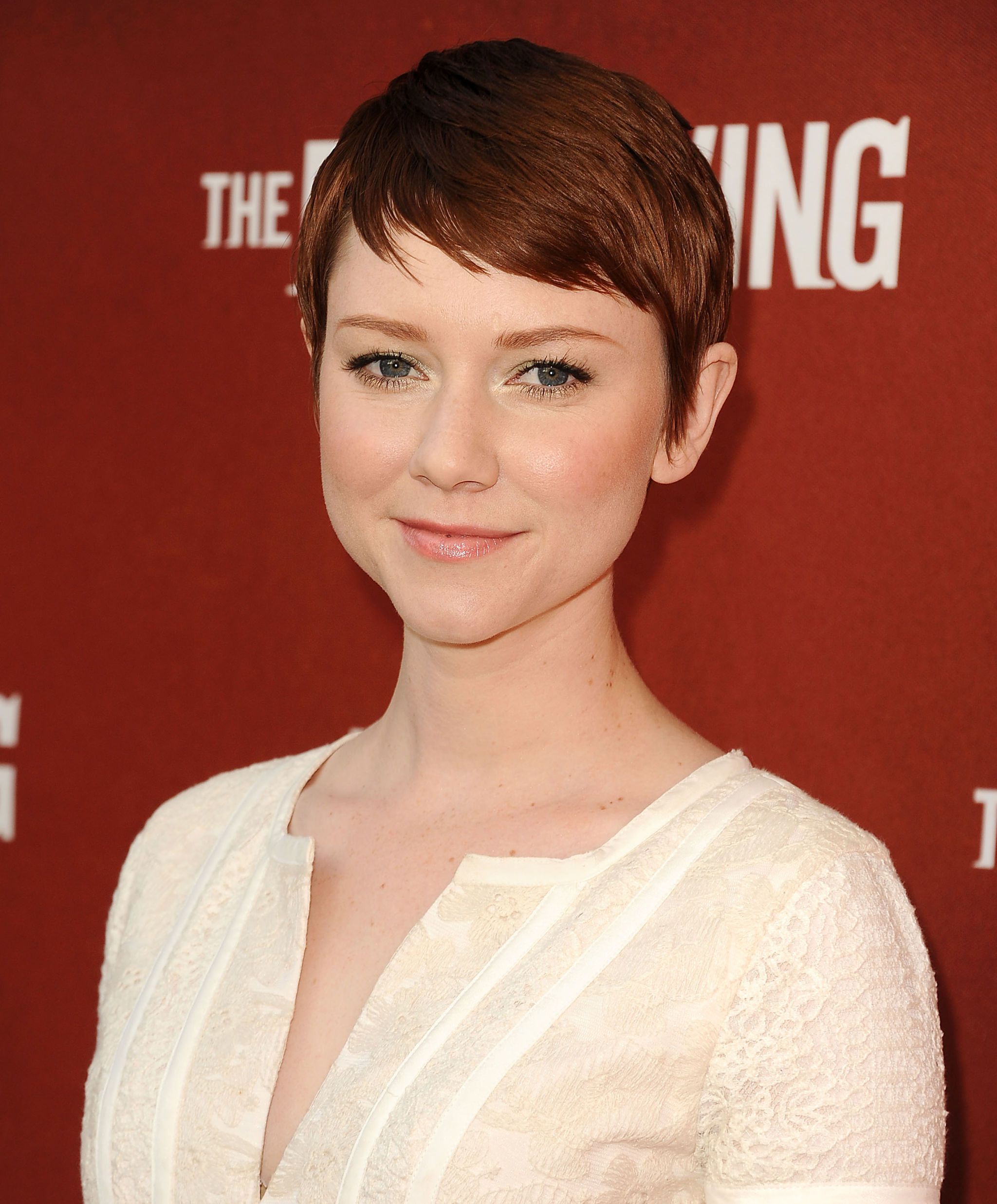 Valorie Curry | Scrolller