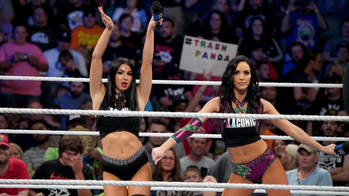 Vintage The Iiconics Peyton Cassie Mcintosh Royce And Billie Jessica Mckay Kay Looking Awesome P 