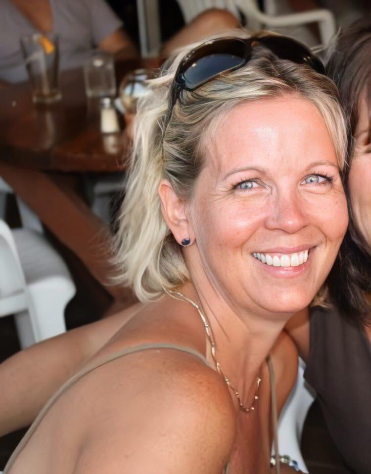 Want to see Trish struggle w a full nelson | Scrolller