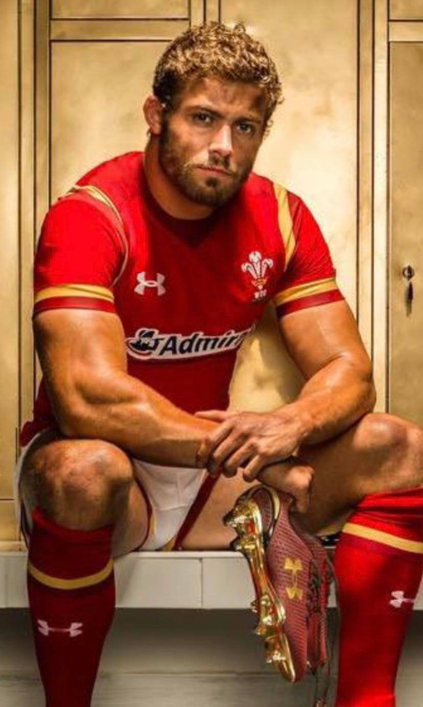Welsh Rugby Player Leigh Halfpenny in some very short shorts Scrolller