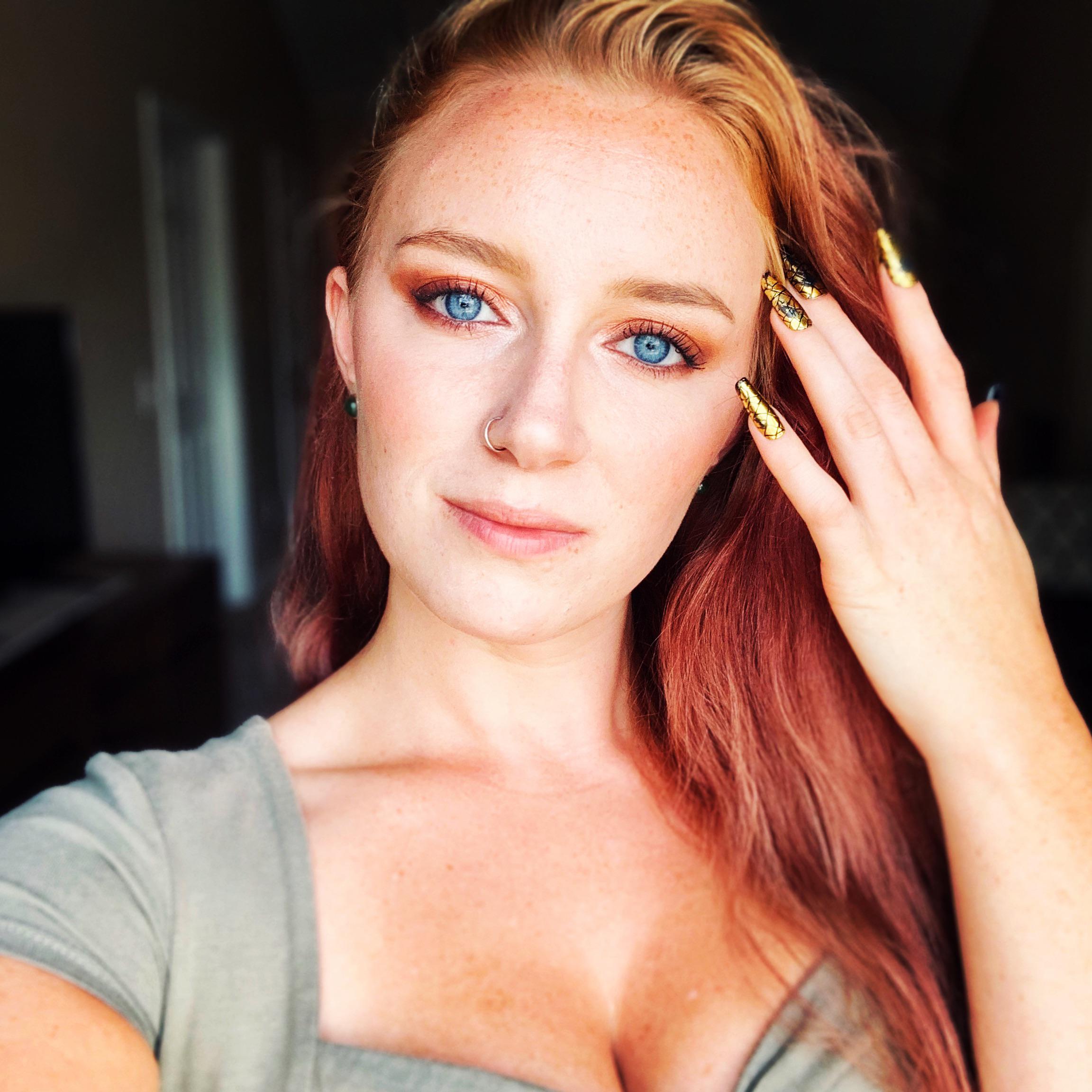 Ashleyyyreyyy: What'S Next? - 2a1pbld