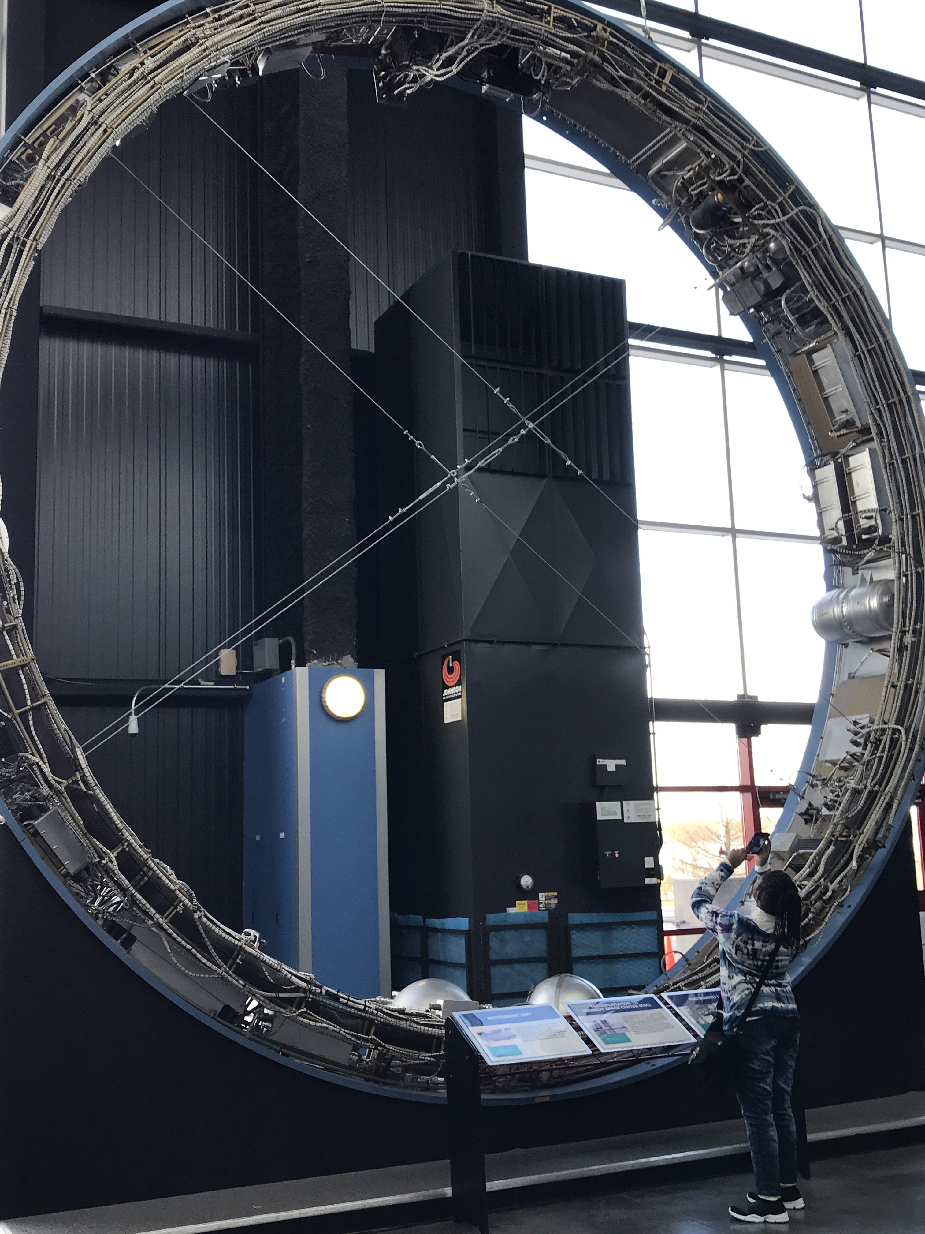 What the CPU looks like in a rocket (NASA space camp) | Scrolller