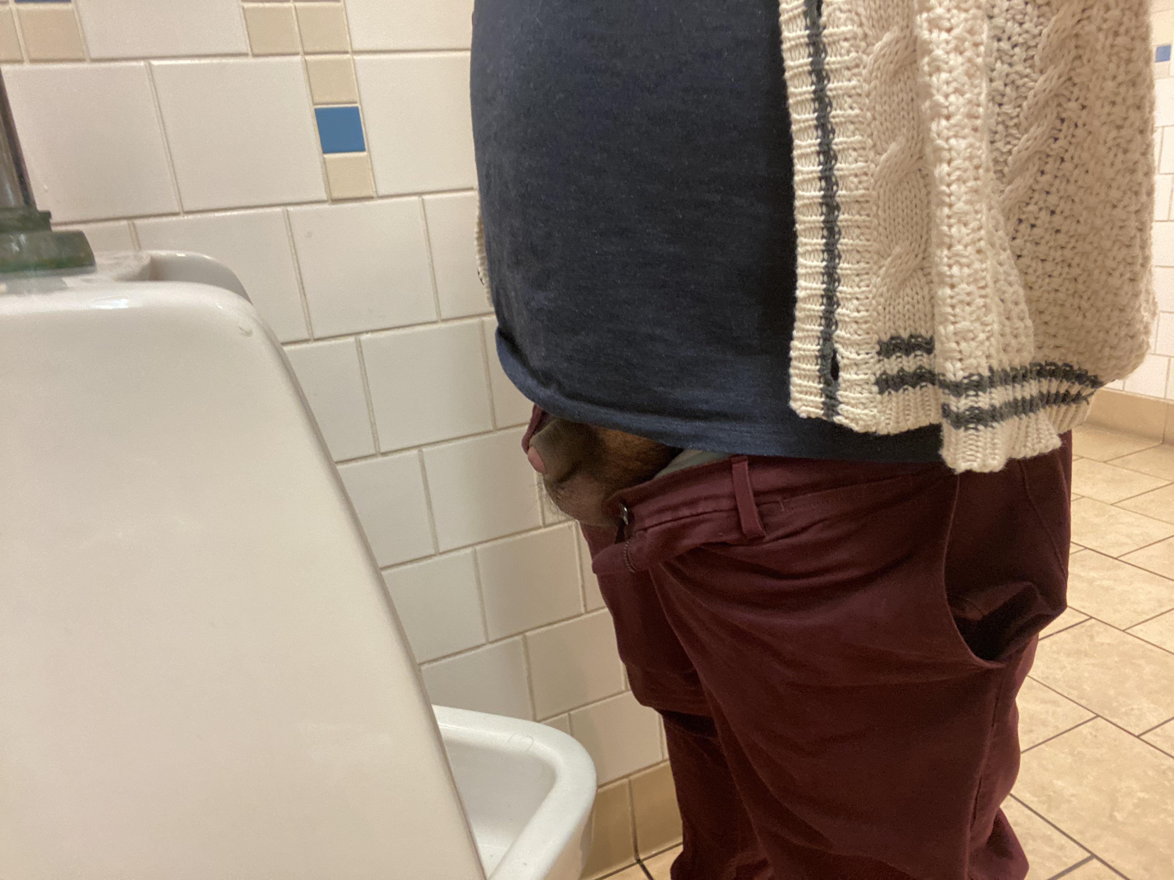 22-you-re-at-the-urinals-look-over-and-see-this-what-do-you-say