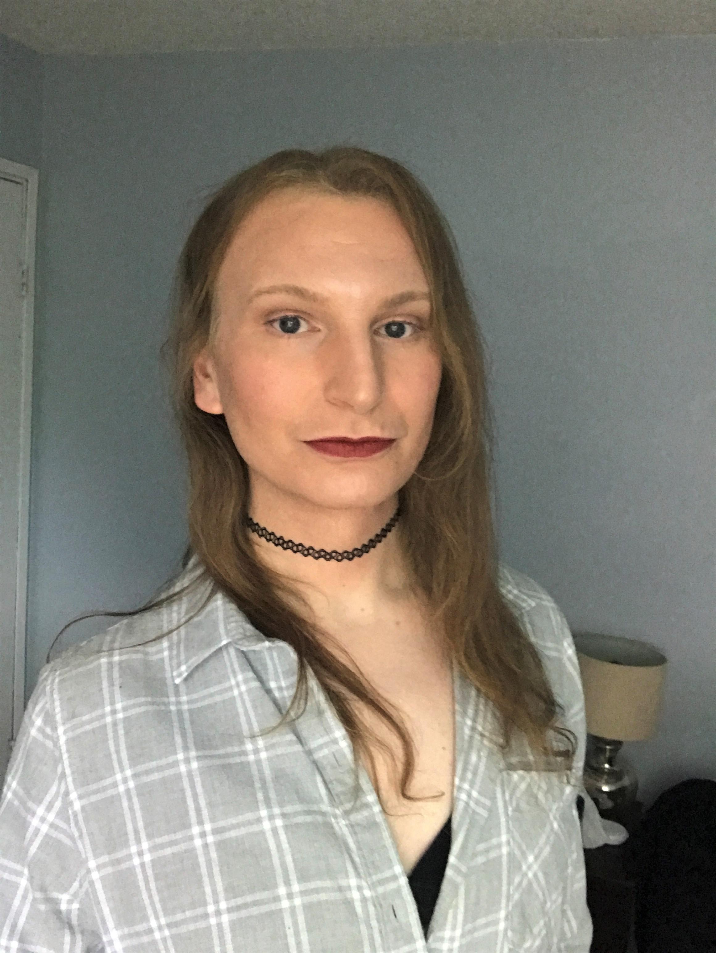 40-years-old-3-years-and-7-months-on-hrt-scrolller