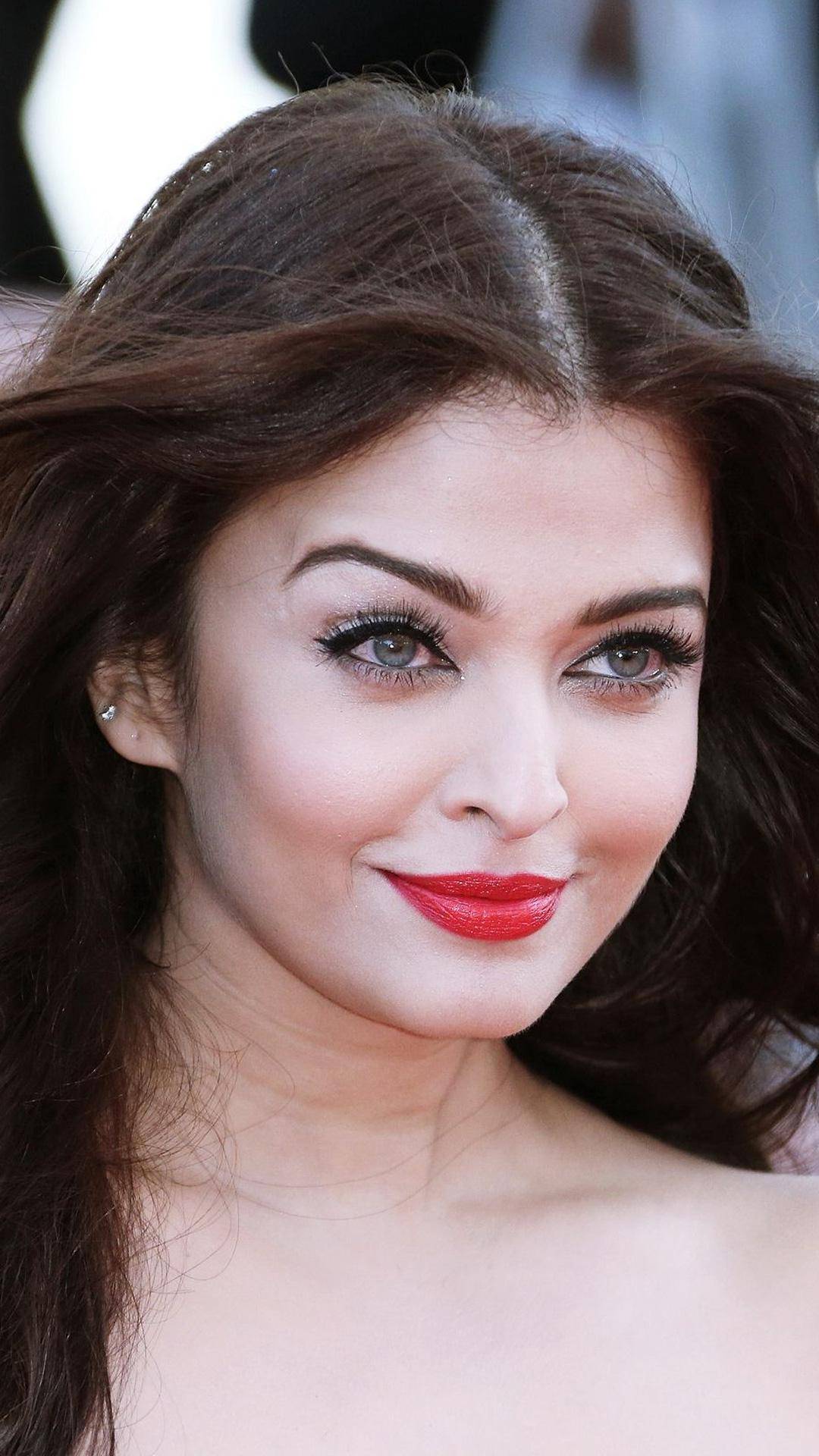 Aishwarya Rai's milfy expression. | Scrolller