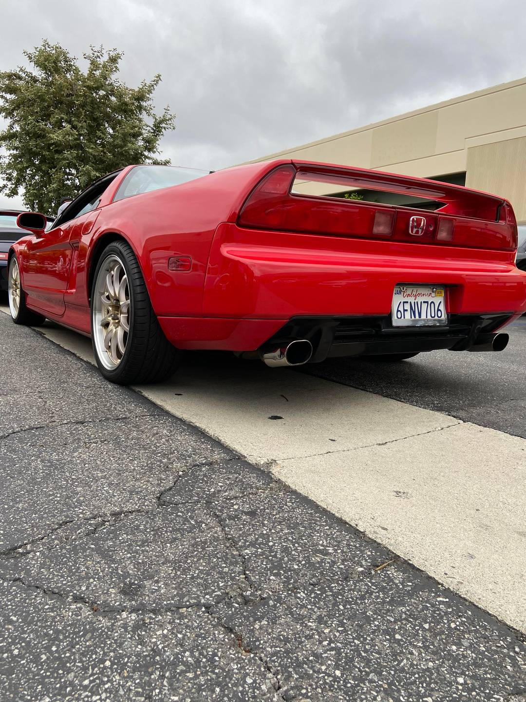 Always gotta appreciate a nice rear end 👀 | Scrolller