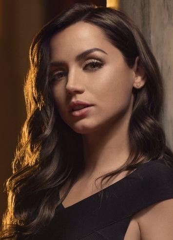 Ana de Armas Scrolller
