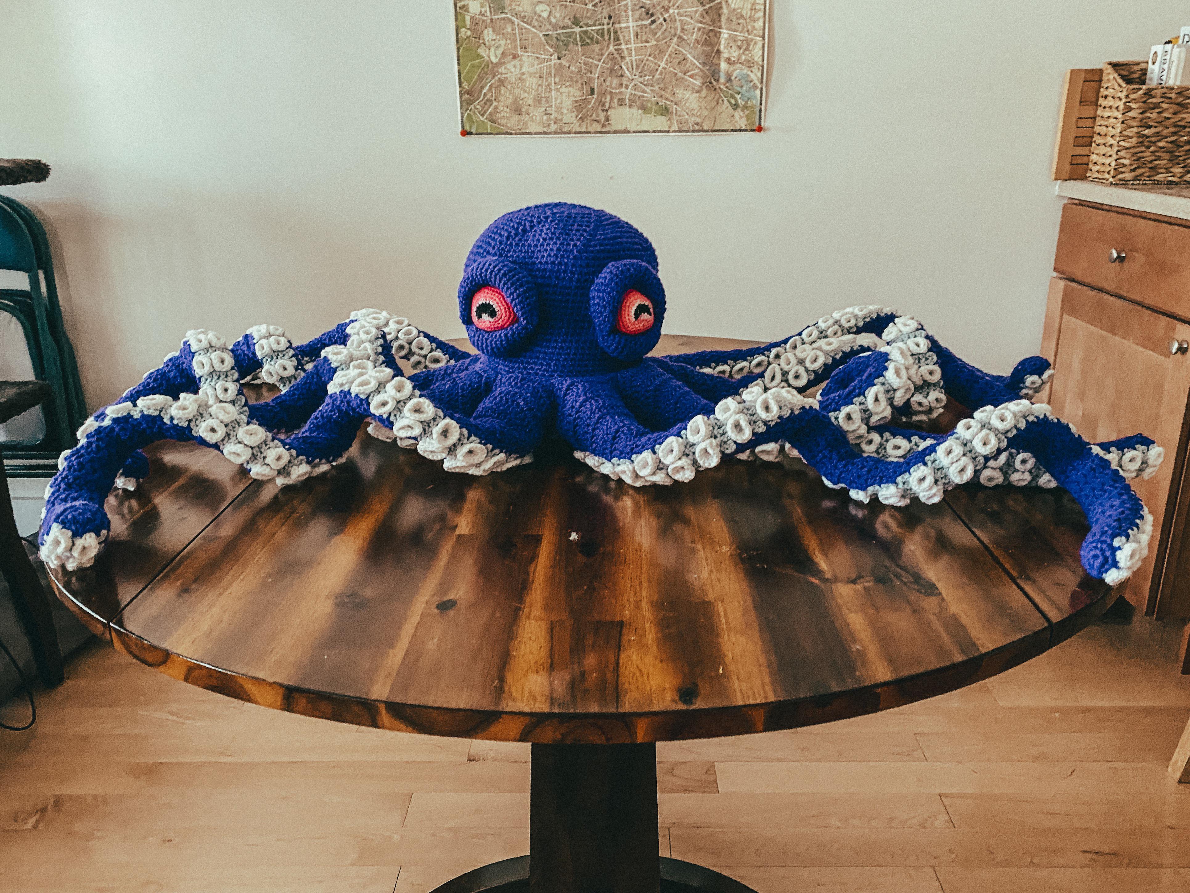 Apollo the octopus is FINISHED! | Scrolller