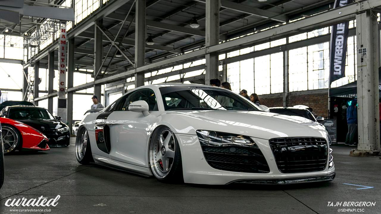 Audi R8 with an Air lift suspension kit. Simplicity at its finest ...