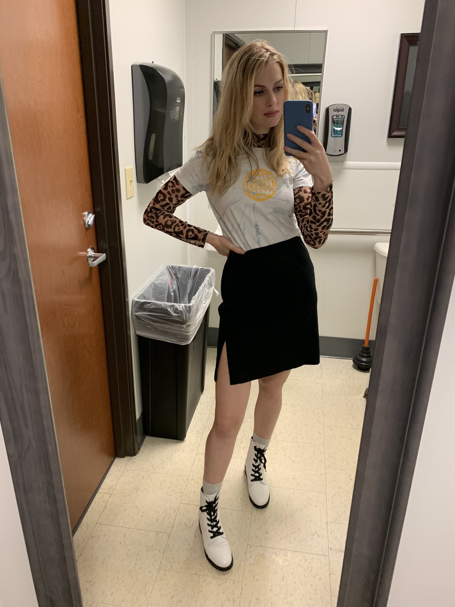 Barbara Dunkelman - She Liked Her Outfit Today | Scrolller