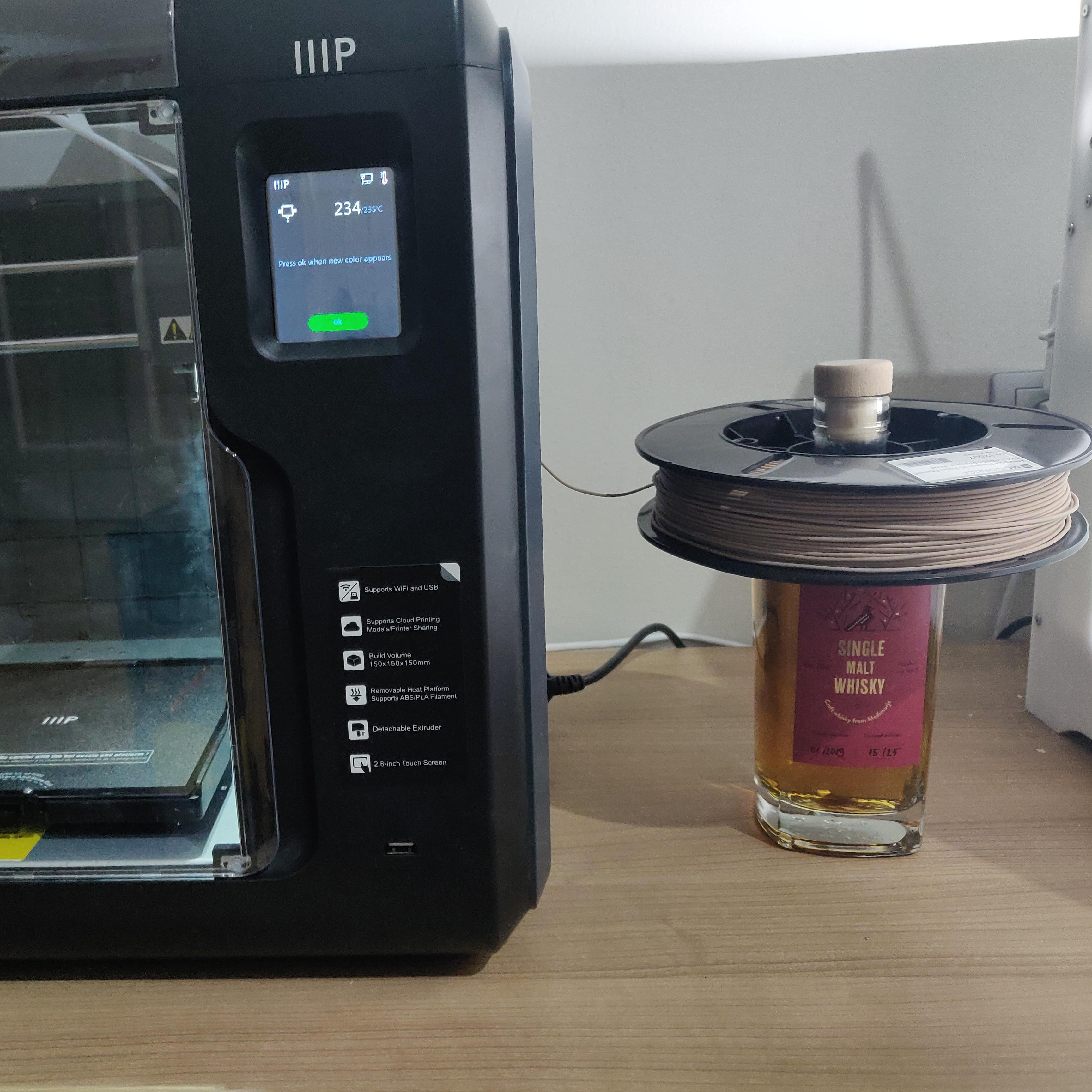 Best printable spool holders for Monoprice Voxel, anyone have any links ...