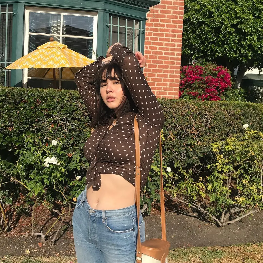 Big titty cutie with a midriff.