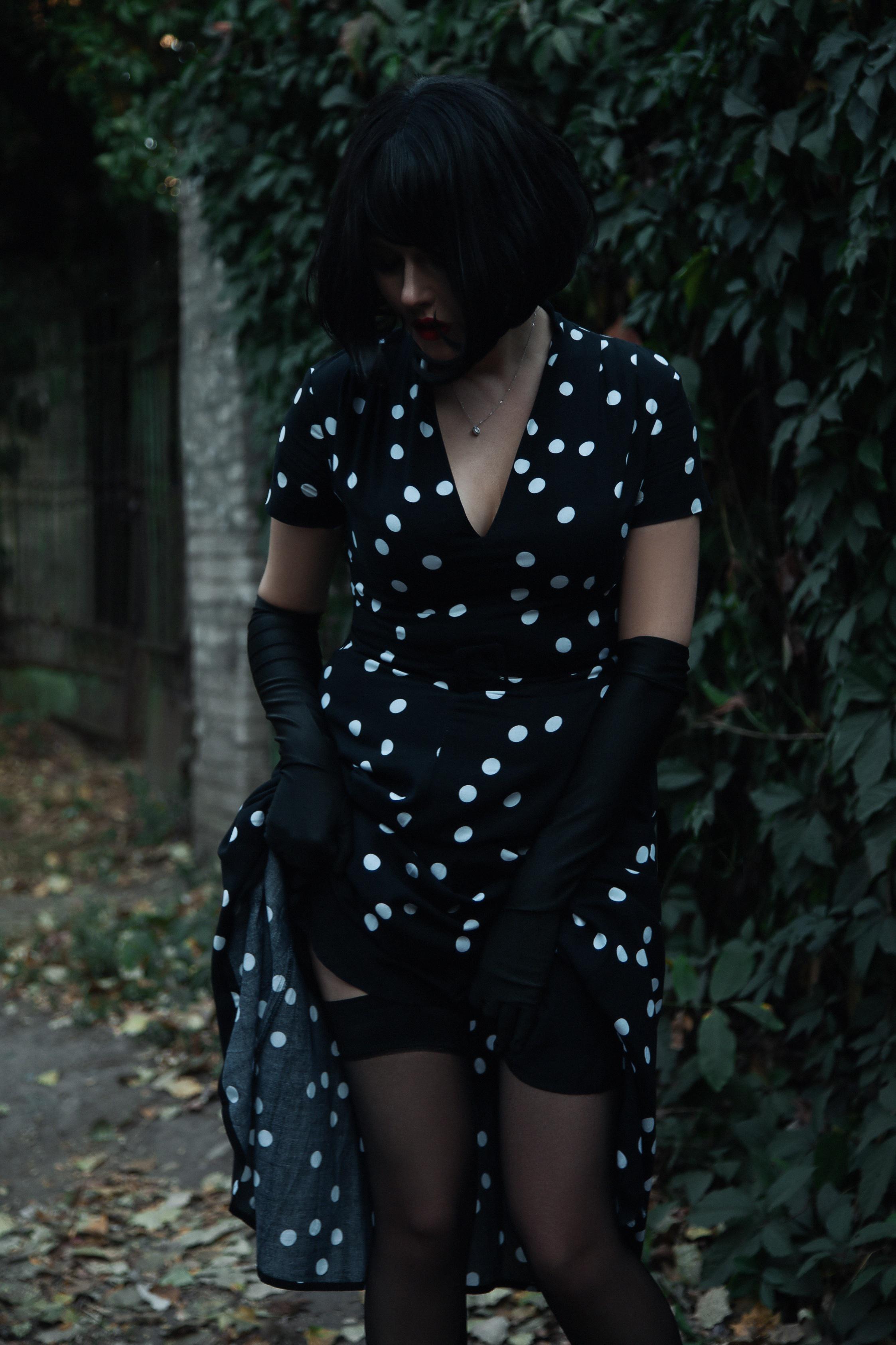 Black Stockings And Polka Dot Dress 🔥 [oc] Scrolller