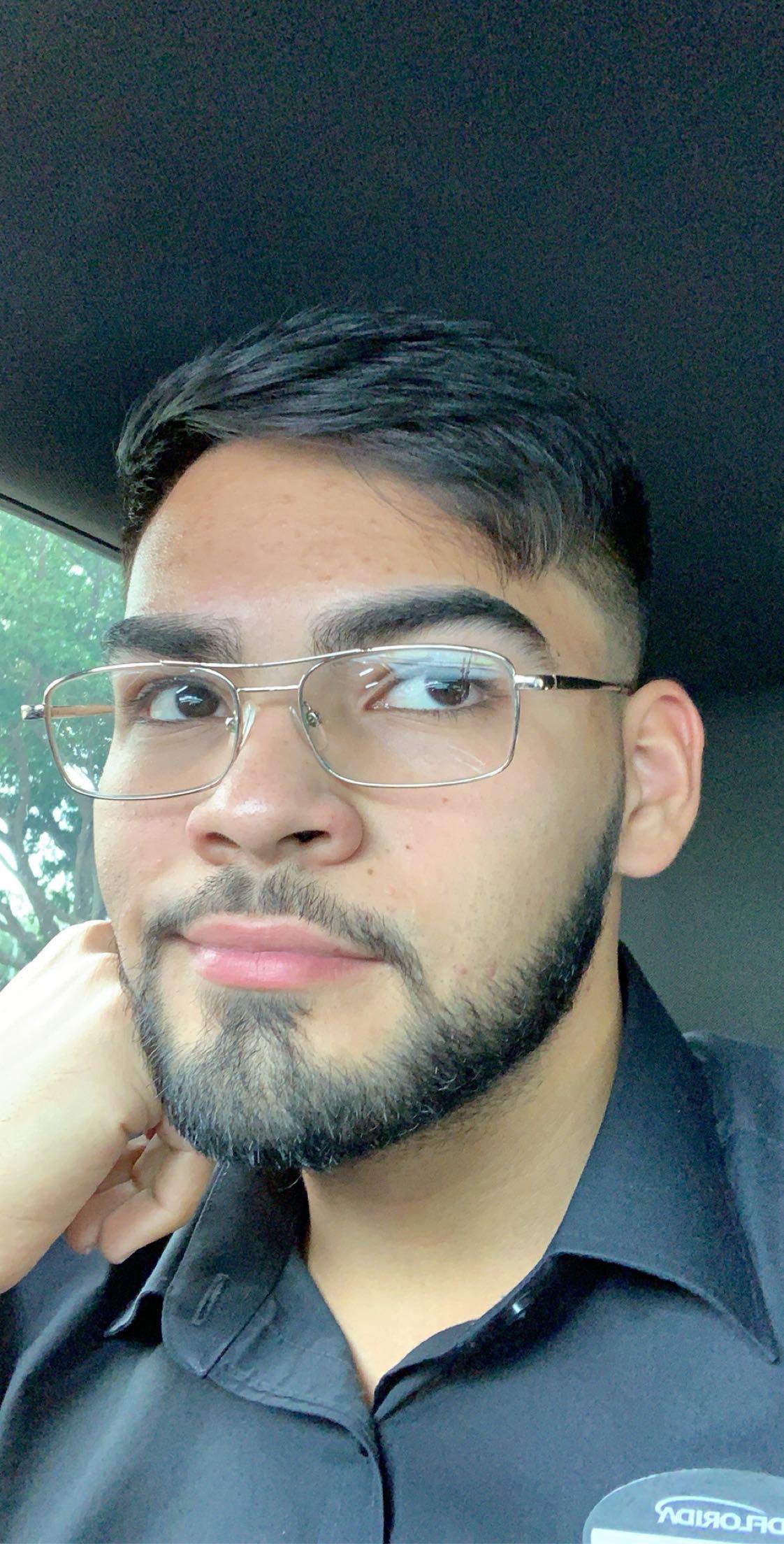 Blind Island boy 😂💚🤓🤓 | Scrolller