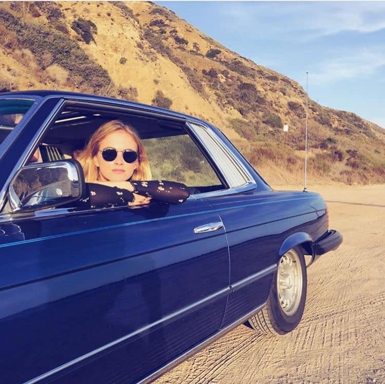 Blue car | Scrolller