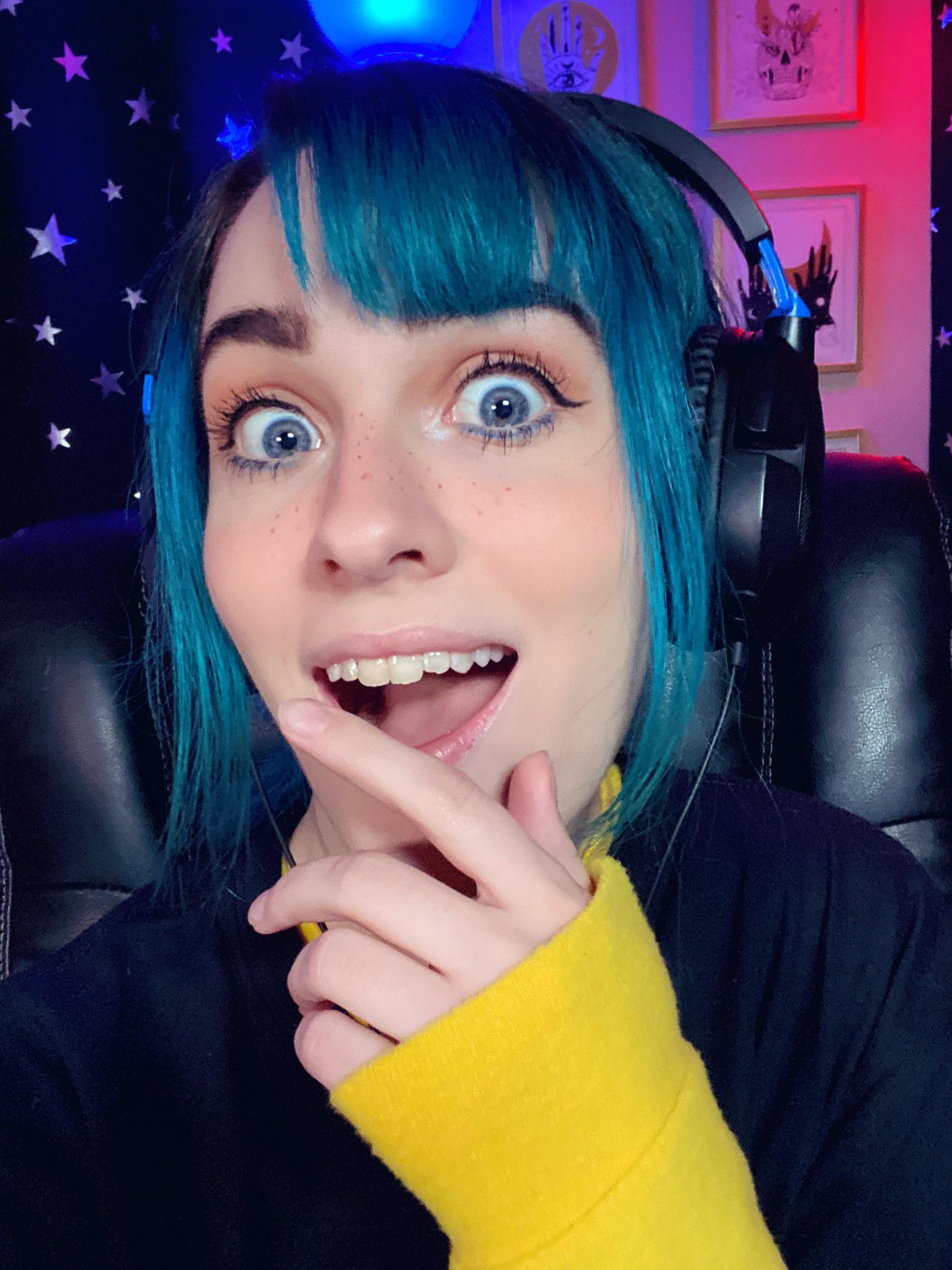 Blue Haired Cosplayer And Streamer Dani Scrolller